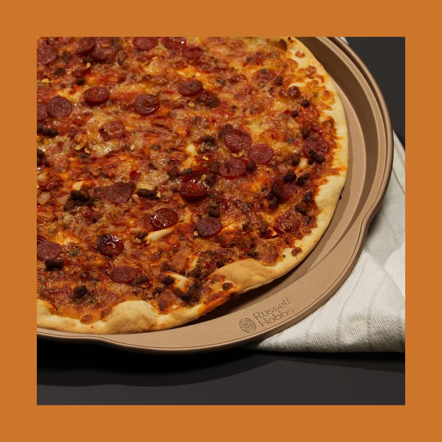 Russell Hobbs RH02338GEU71 Opulence pizza pan 37cm gold