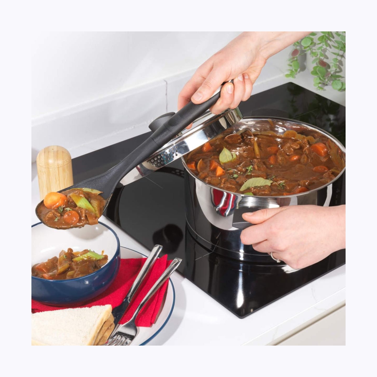 Russell Hobbs RH01168EU7 Excellence 24cm Stockpot