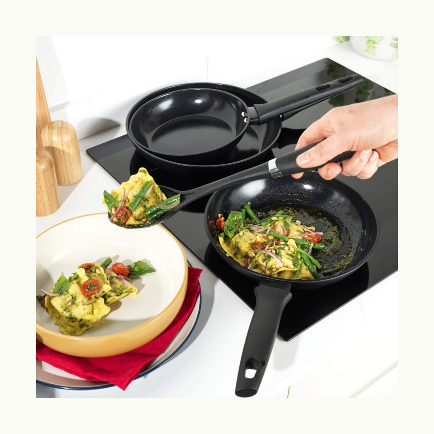 Russell Hobbs RH03253EU7 Verde Thermocollar 20cm Frying Pan