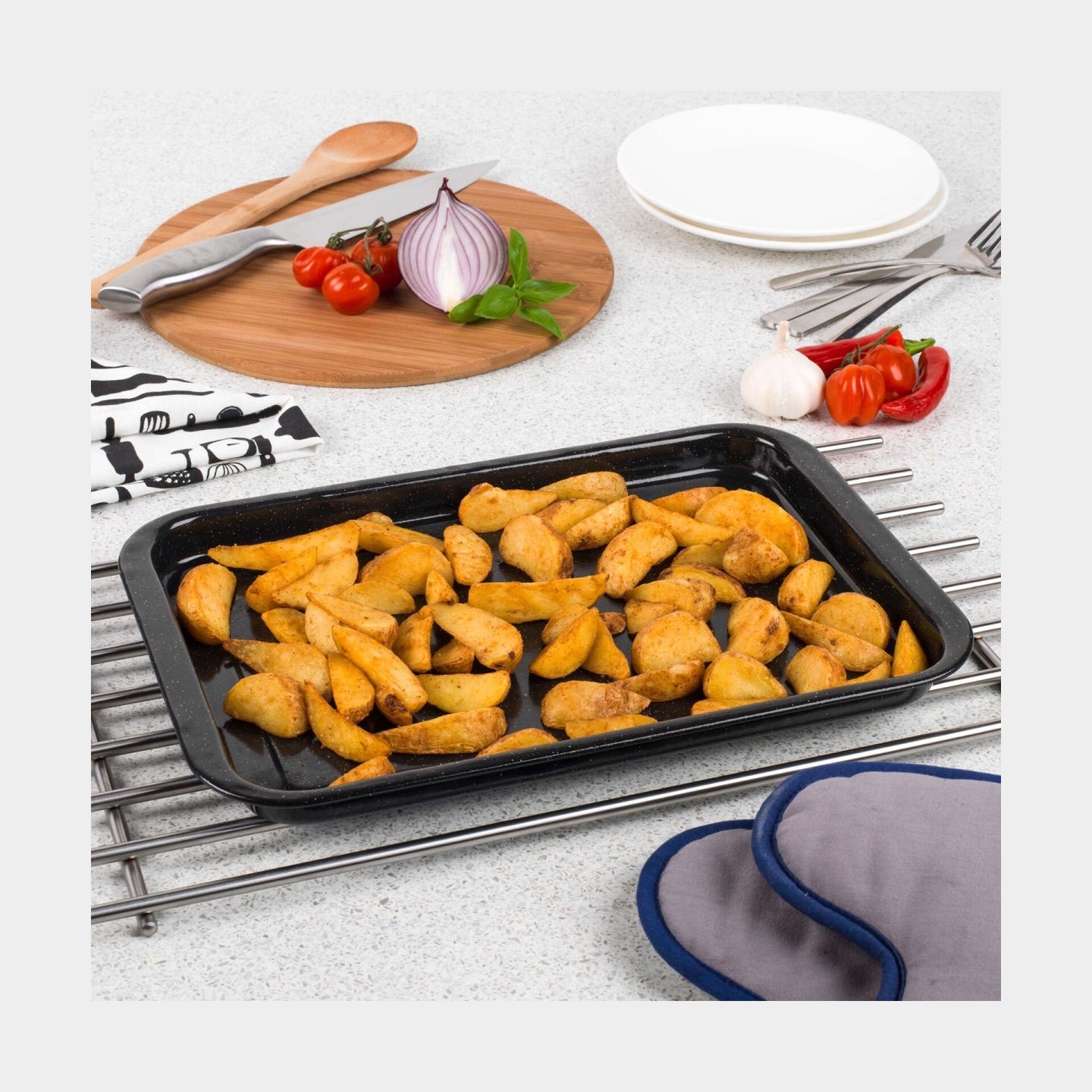 Russell Hobbs CW114712EU 36cm Baking Tray