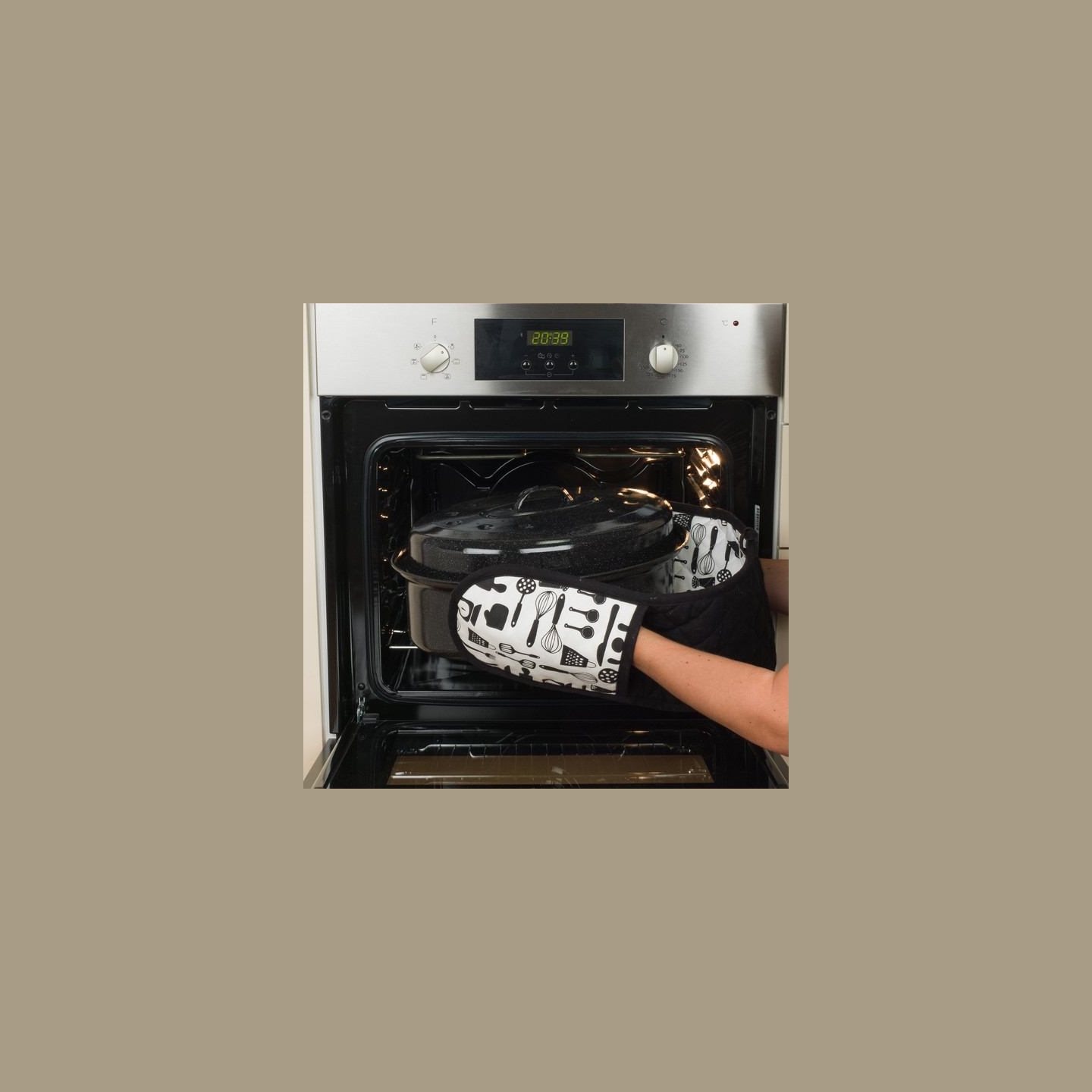Russell Hobbs BW072151  V/E 38cm S/B Roaster&Lid