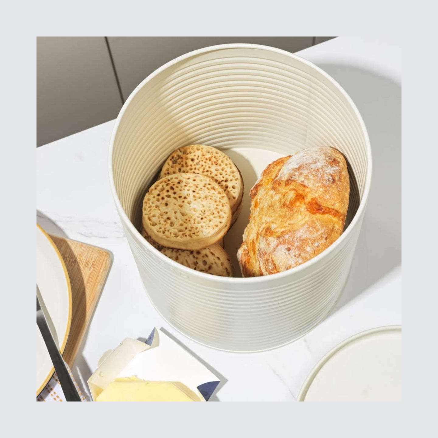Russell Hobbs RH03269CEU7 Ribbed Bread Bin,  Cream