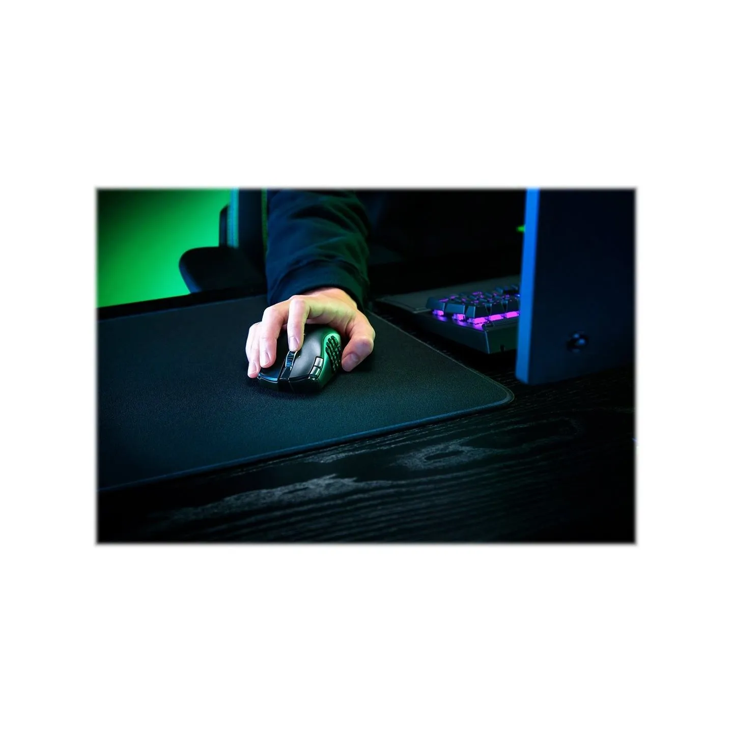 Razer Naga V2 HyperSpeed Gaming Mouse