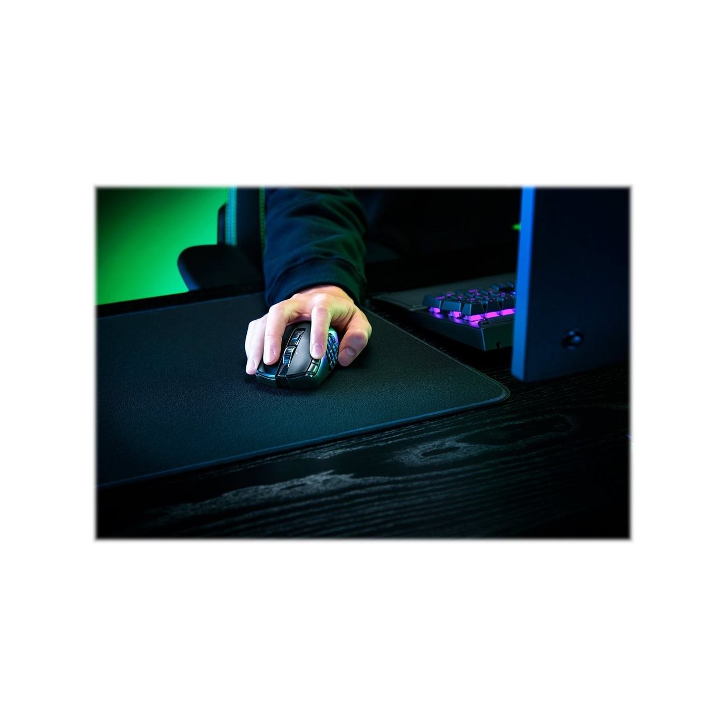 Razer Naga V2 HyperSpeed Gaming Mouse