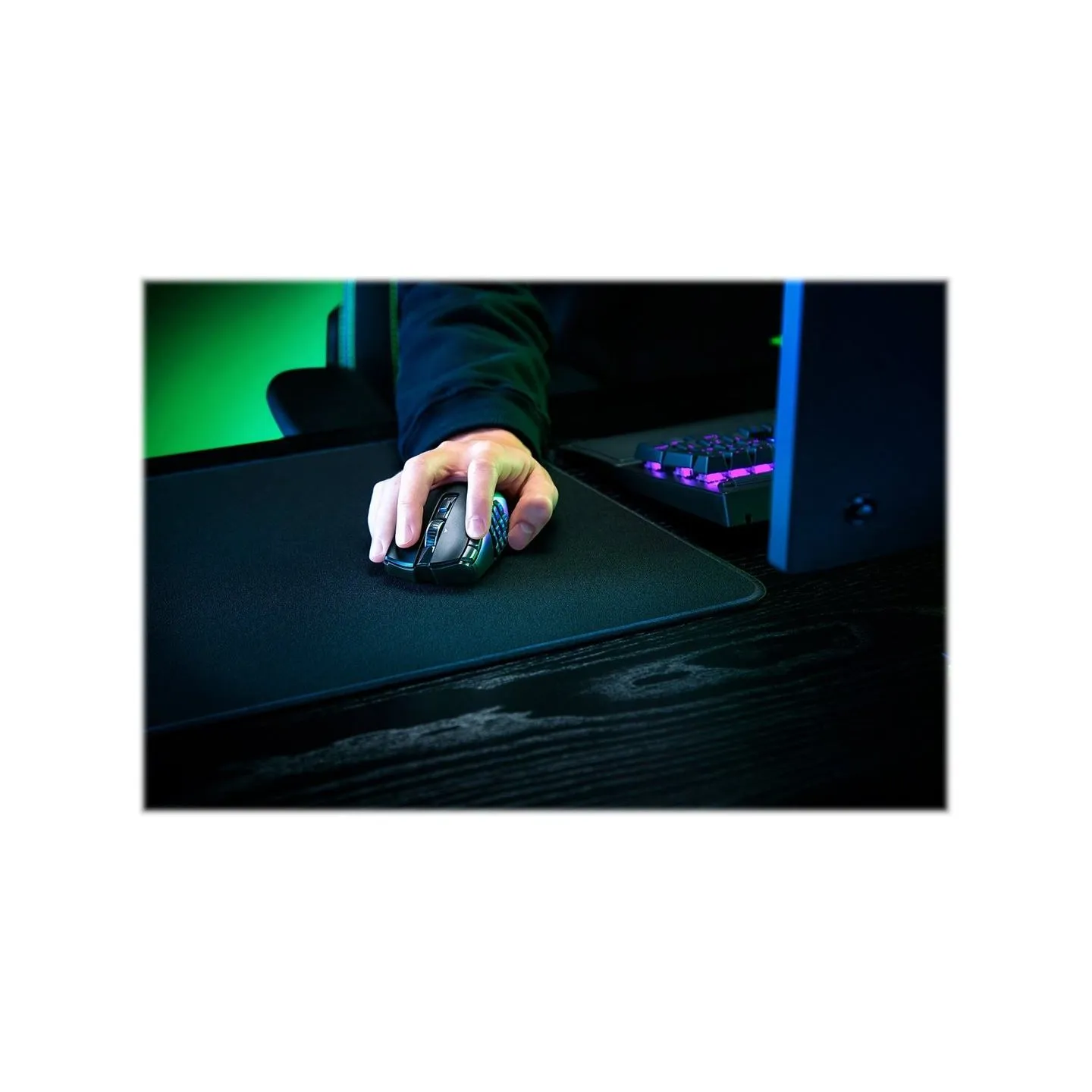 Razer Naga V2 HyperSpeed Gaming Mouse