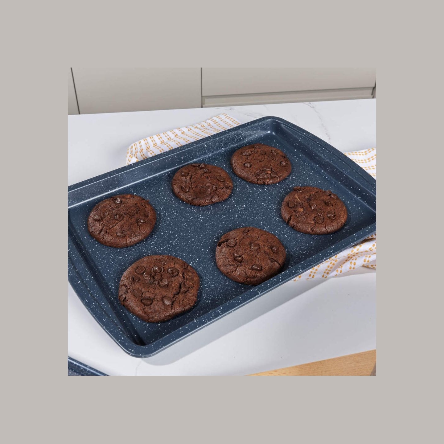 Russell Hobbs RH03858 Nightfall Stone Baking Tray 2 Pack