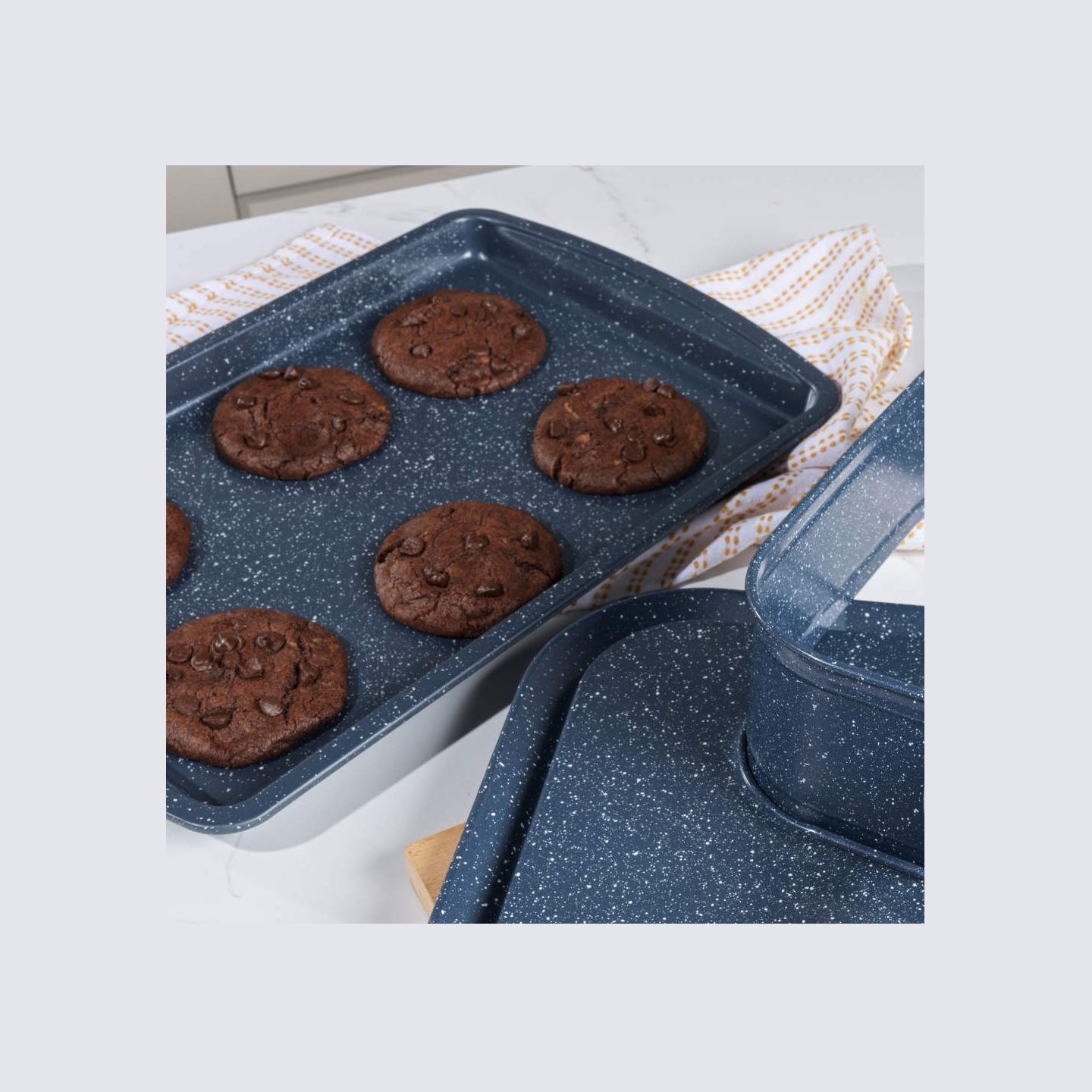 Russell Hobbs RH03858 Nightfall Stone Baking Tray 2 Pack