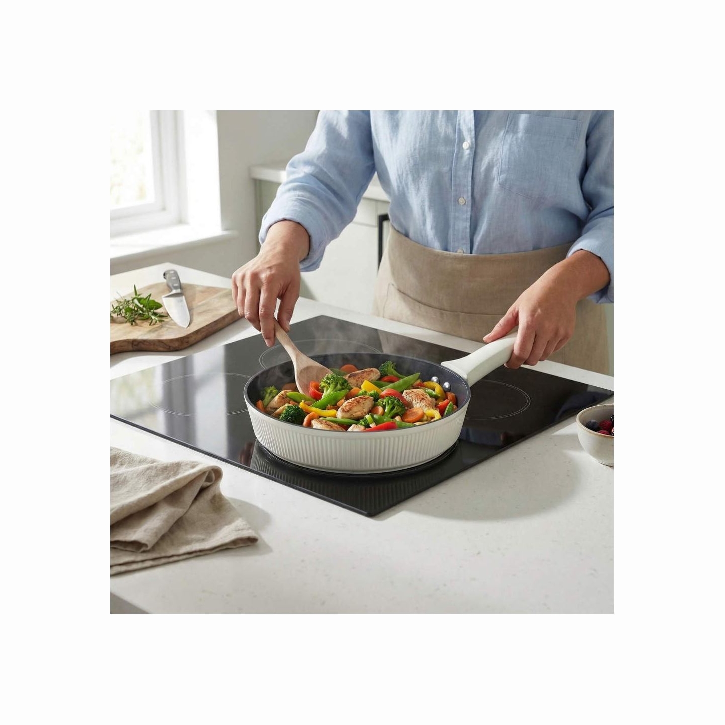 Russell Hobbs RH03862C Cote 28 cm Fry Pan, Cream