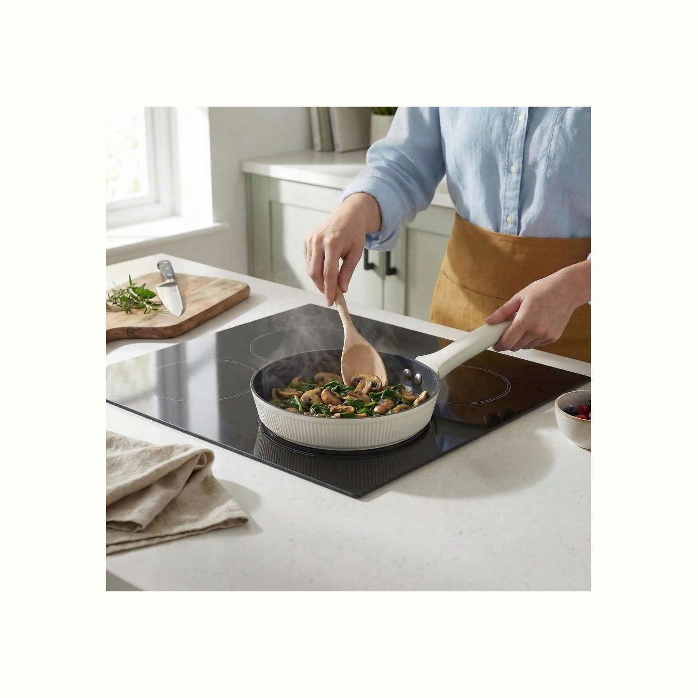 Russell Hobbs RH03860C Cote 20 cm Fry Pan, Cream