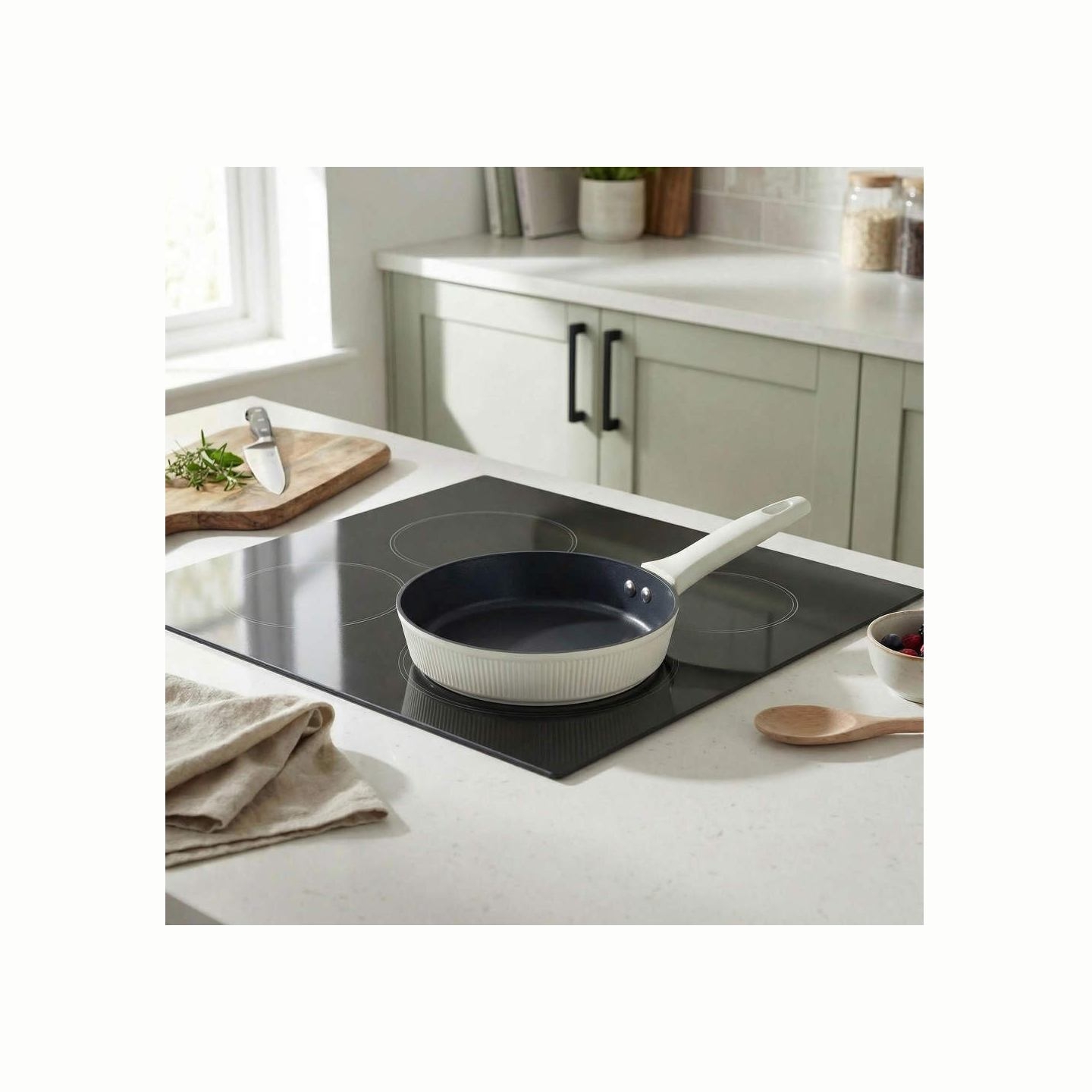 Russell Hobbs RH03860C Cote 20 cm Fry Pan, Cream