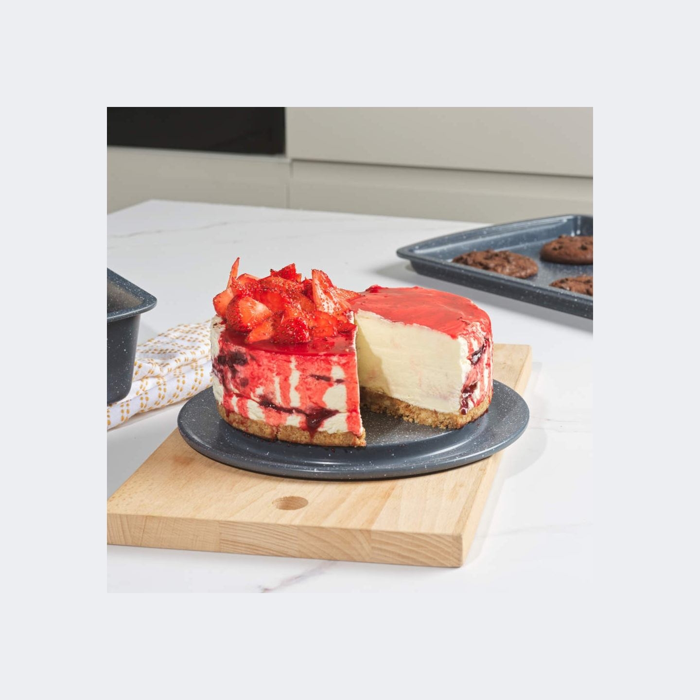 Russell Hobbs RH03419 Nightfall Stone 18 cm Springform Pan With Leakproof Base