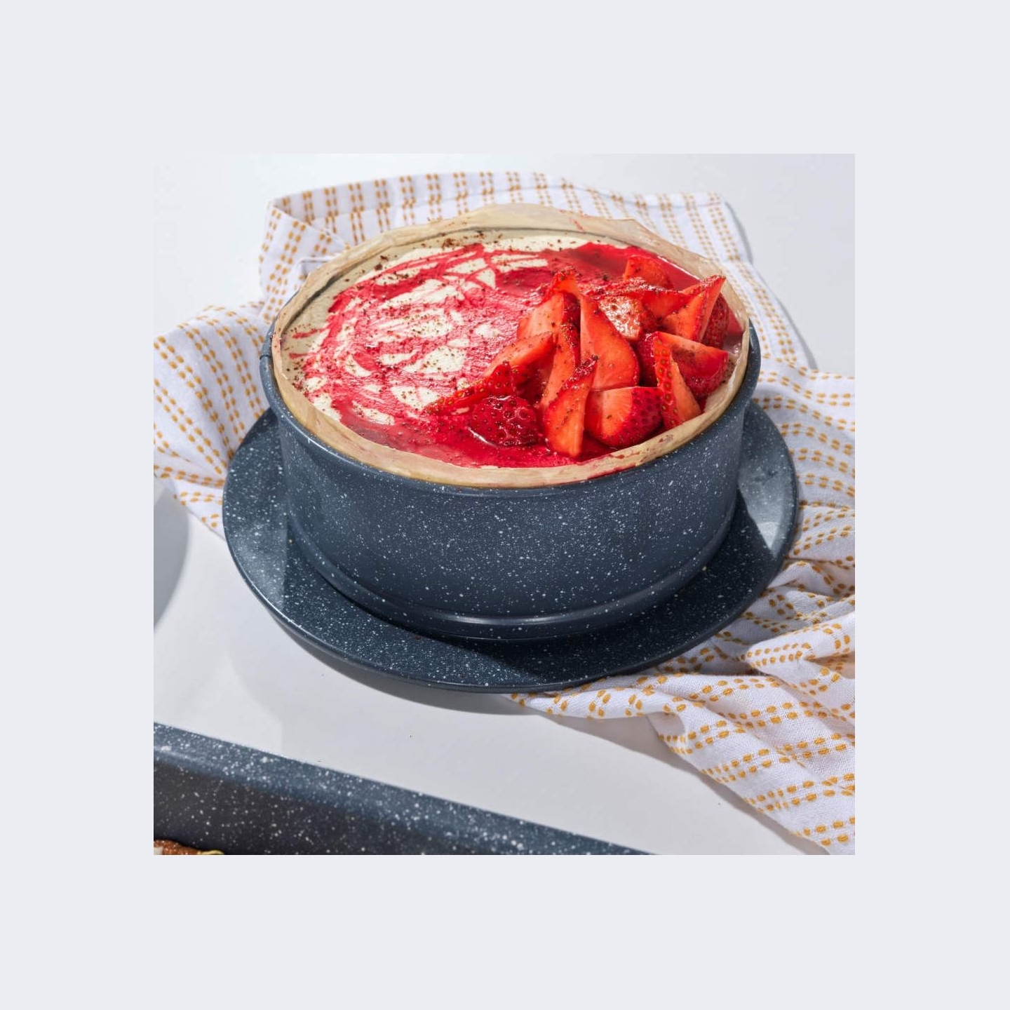 Russell Hobbs RH03419 Nightfall Stone 18 cm Springform Pan With Leakproof Base