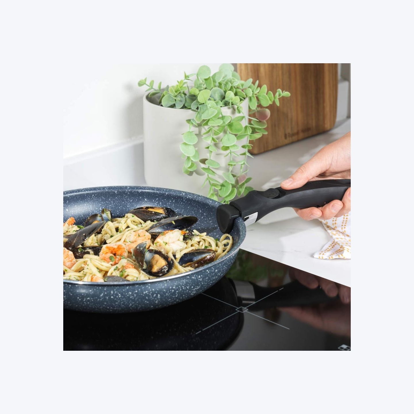 Russell Hobbs RH03293EU7 Nightfall Stone 4-Piece Smart Clip Fry Pan Set