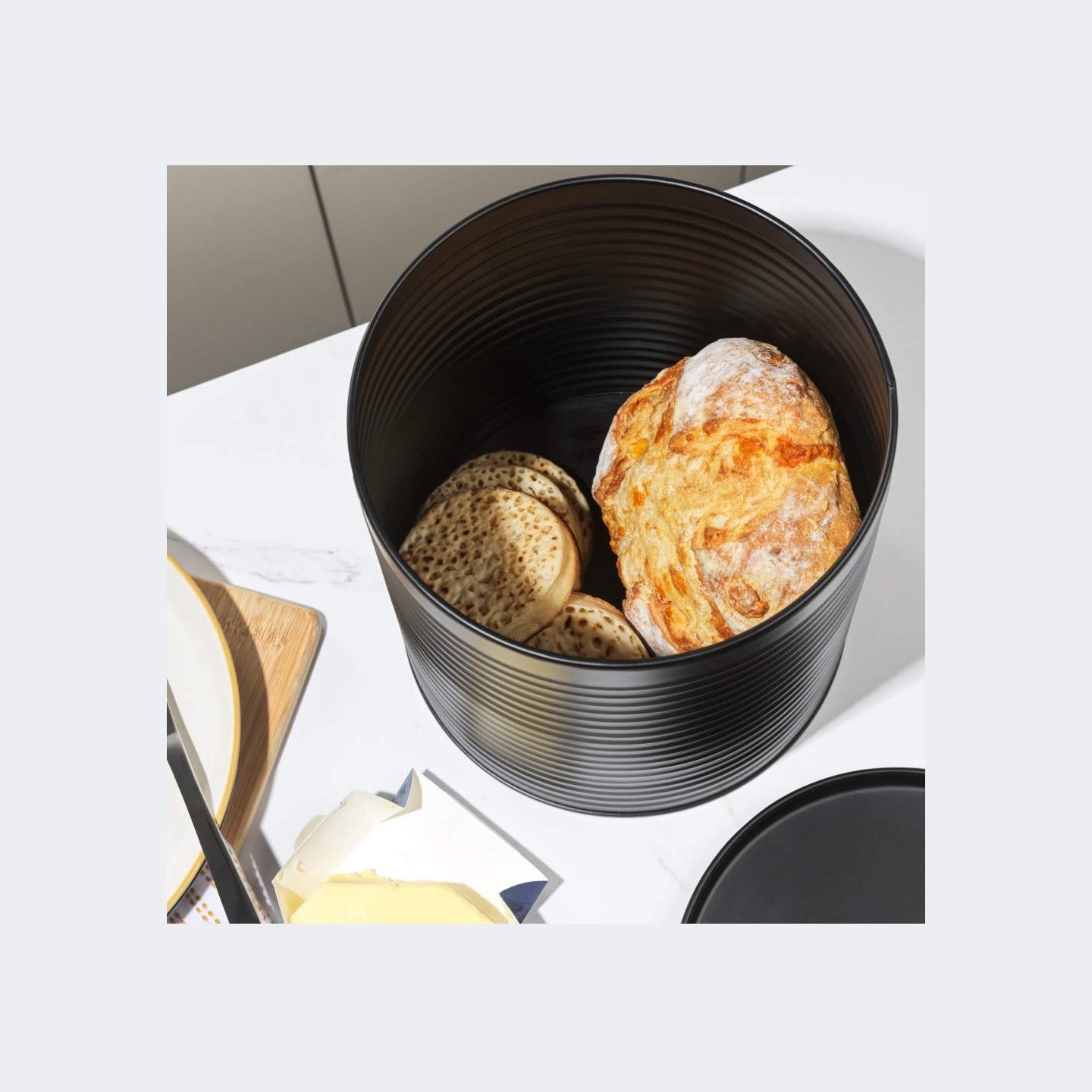 Russell Hobbs RH03269EU7 Ribbed Bread Bin, Black