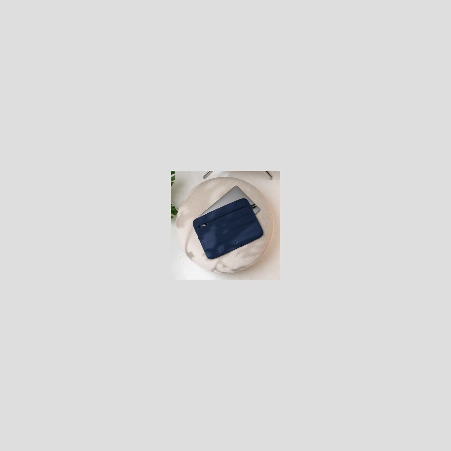 Targus PUFFER 15-16" SLEEVE, MIDNIGHT BLUE