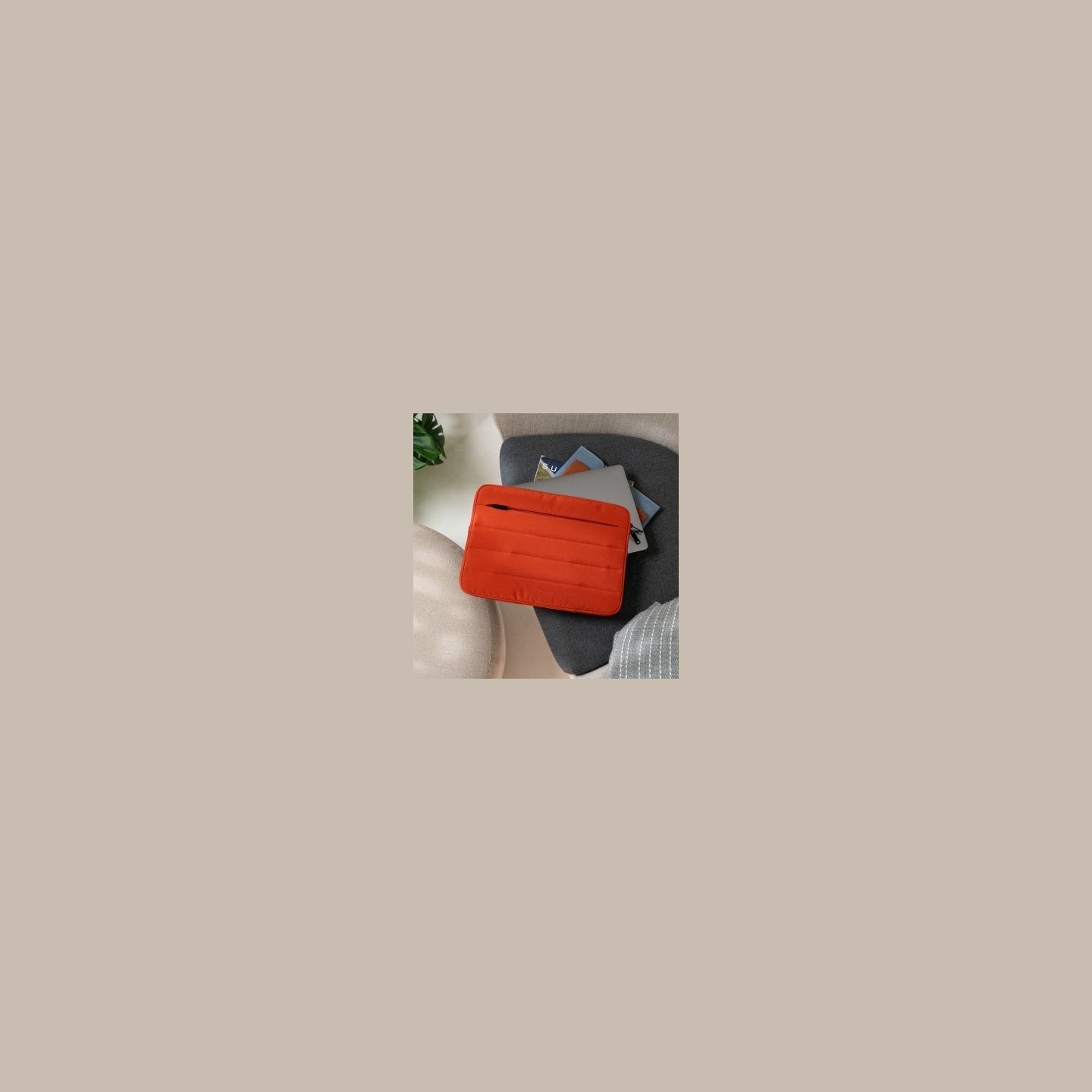 Targus PUFFER 15-16" SLEEVE, RUST ORANGE