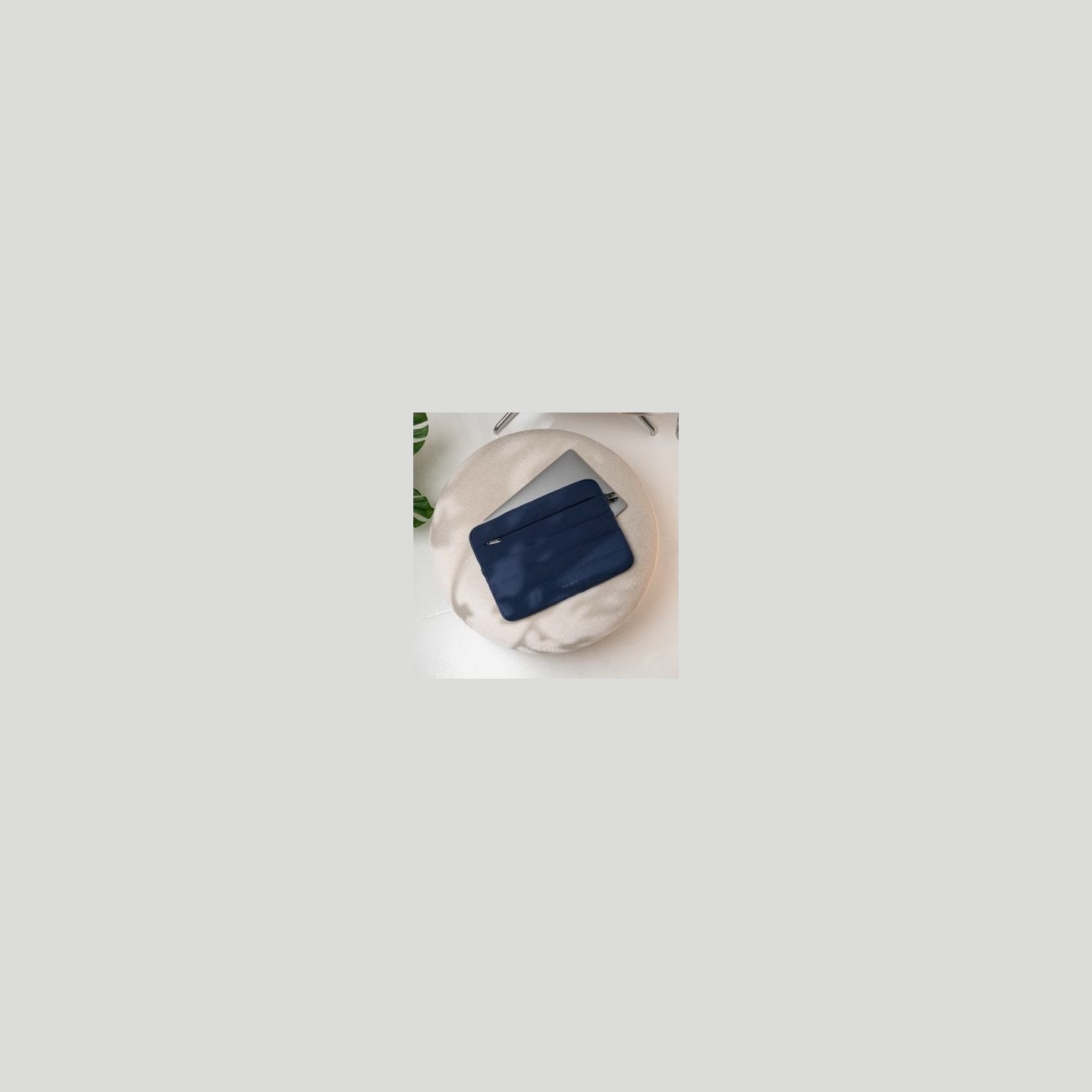 Targus PUFFER 13-14" SLEEVE, MIDNIGHT BLUE