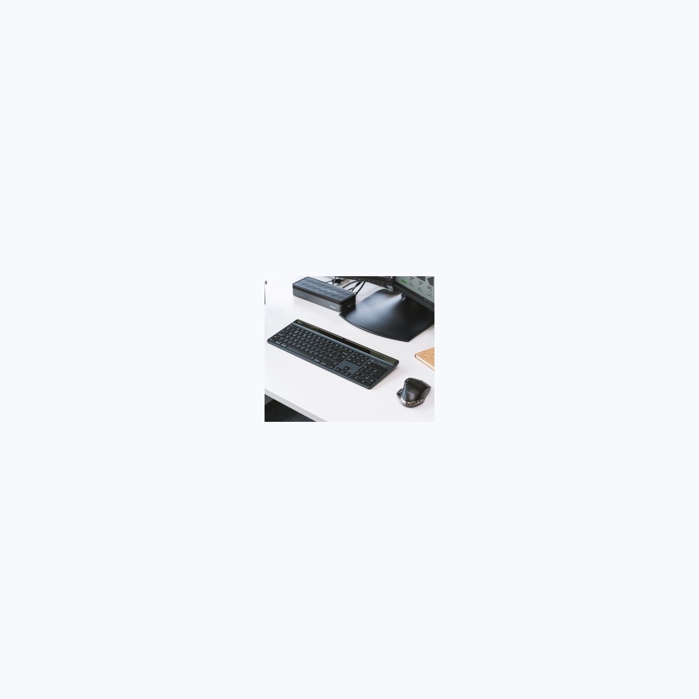 Targus SUSTAINABLE ENERGY HARVESTING ECOSMART™ KEYBOARD (NORDIC)