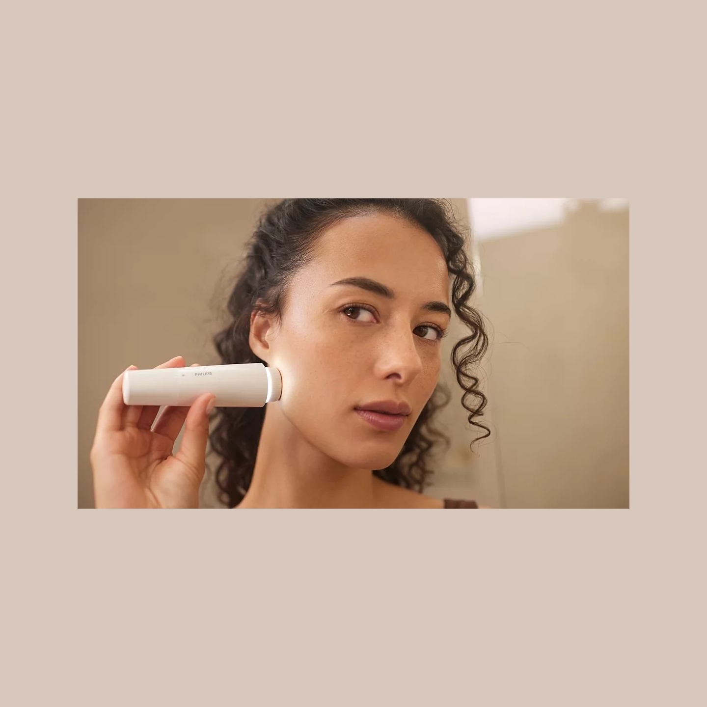 Philips BRL147/00 Lady Shaver Series 6000 Cordles shaver with Wet and Dry use / BRL147/00