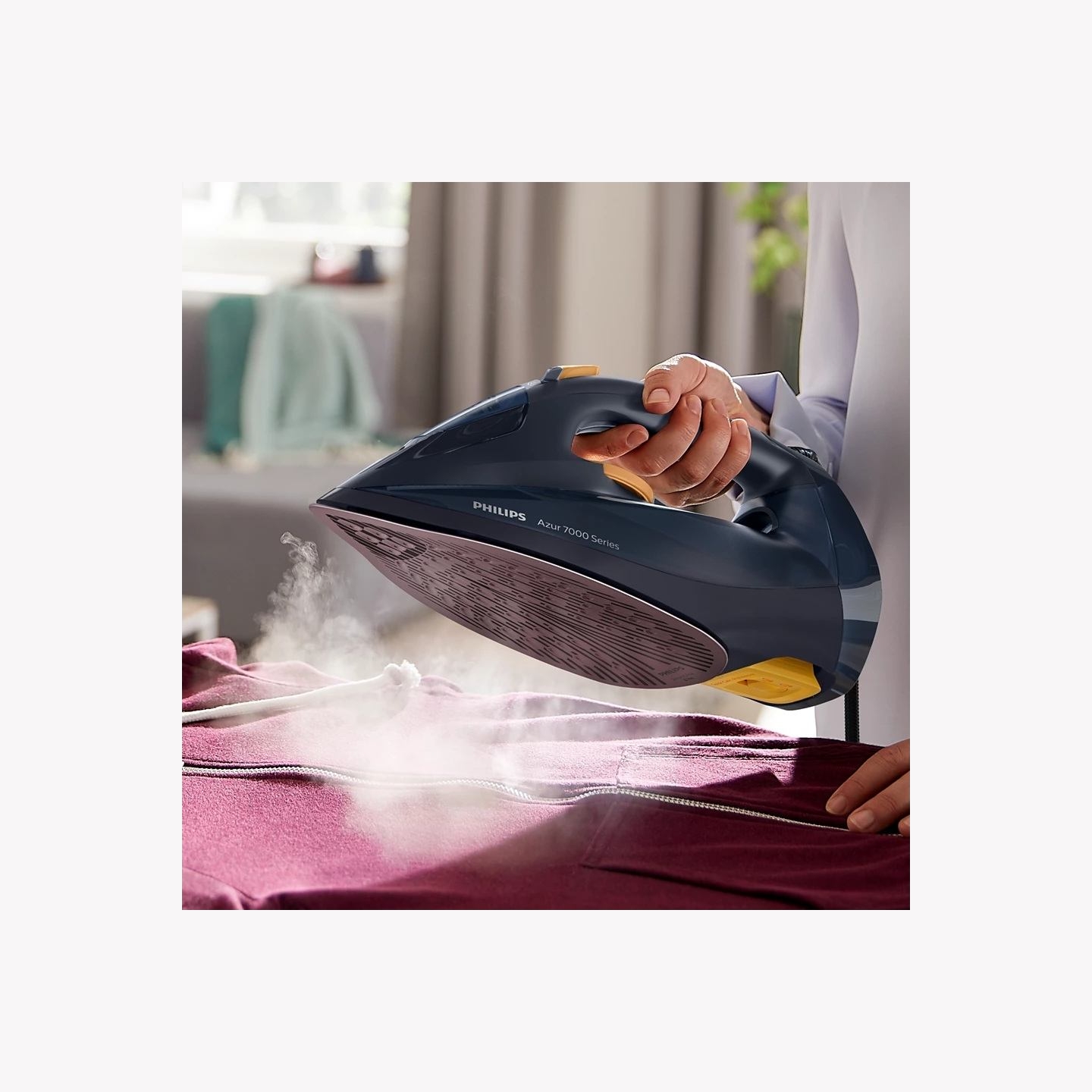 Philips 7000 Series Steam iron DST7060/20, 3000W, 55 g/min continous steam, 250g steam boost / DST7060/20