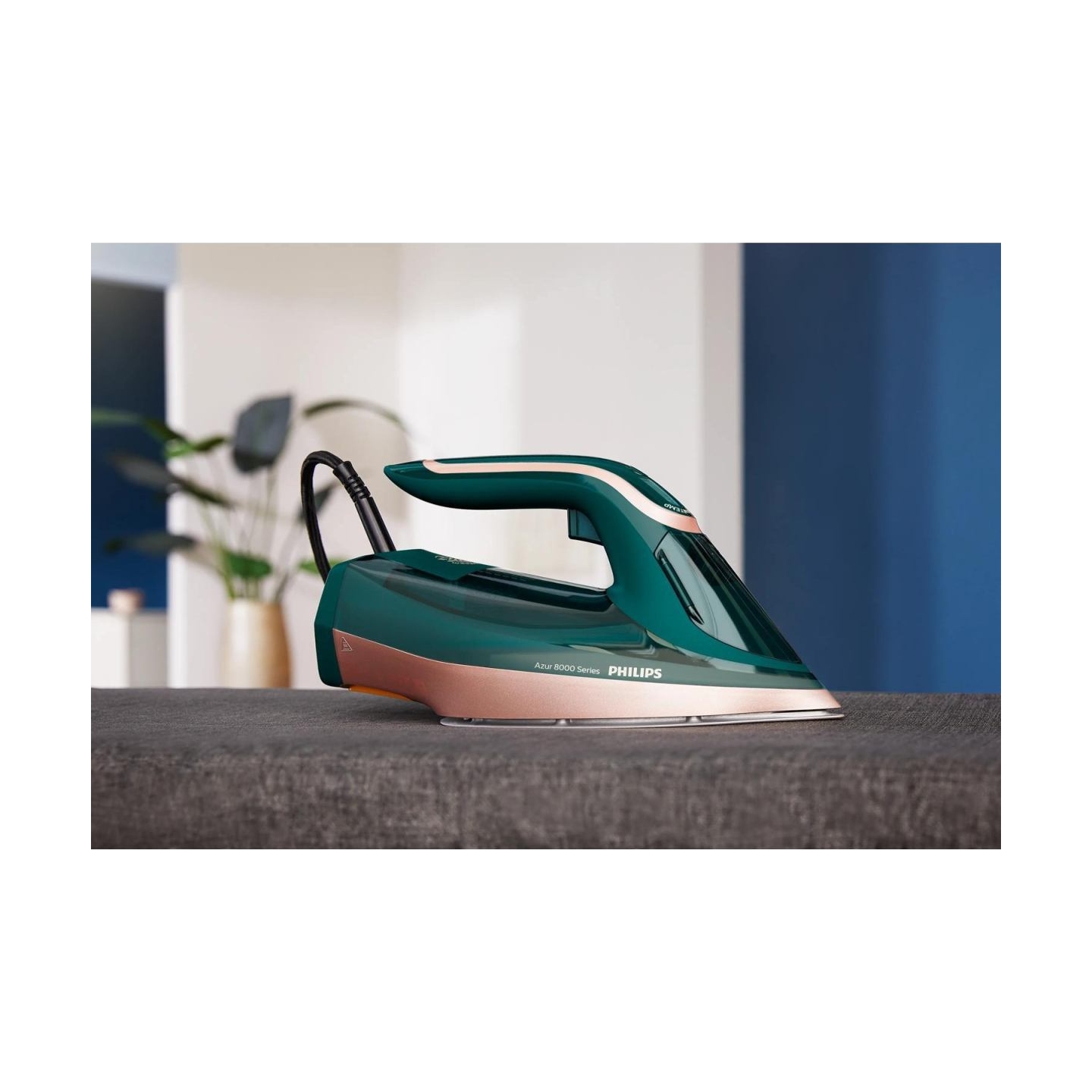 Philips  Azur 8000 Series Steam Iron DST8030/70 / DST8030/70