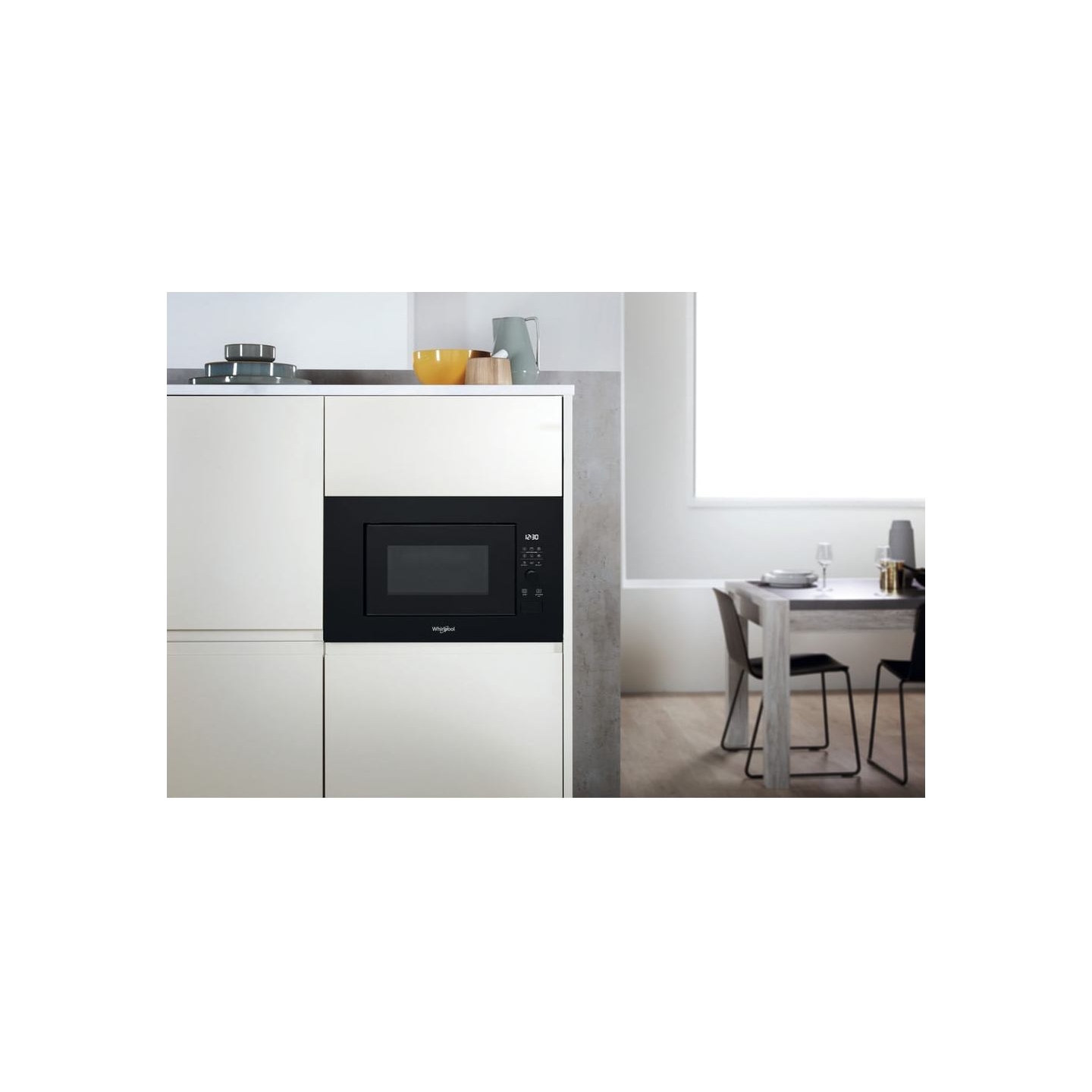 Whirlpool Built-in Microwave WMF200G NB, 20L, Black / WMF200GNB