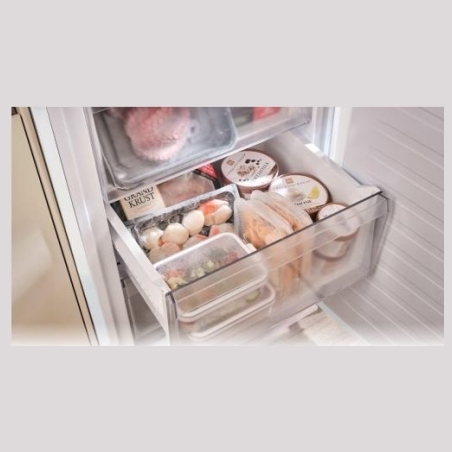 Candy Refrigerator-Freezer CNCQ2T618CW