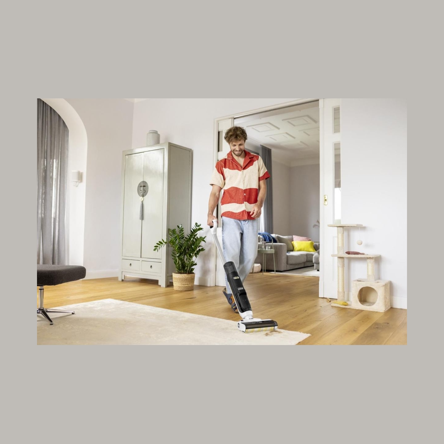 Karcher Vacuum Cleaner|KARCHER|Three-in-one floor cleaner FCV 3|Dry&wet|2-in-1 stick vacuum|White|Bagless|Battery|1.056-122.0