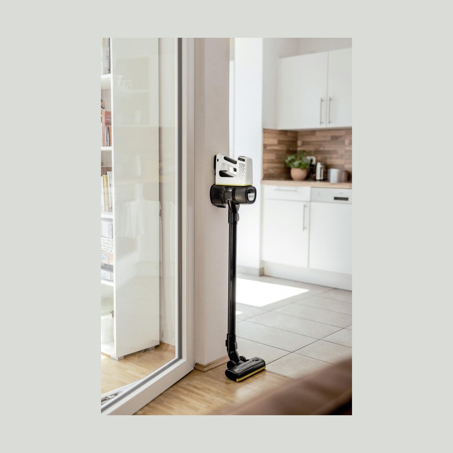 Karcher Vacuum Cleaner|KARCHER|Battery-power vacuum cleaner VC 4 Cordless myHome Car|Cordless/Bagless/Car cleaning|Capacity 0.65