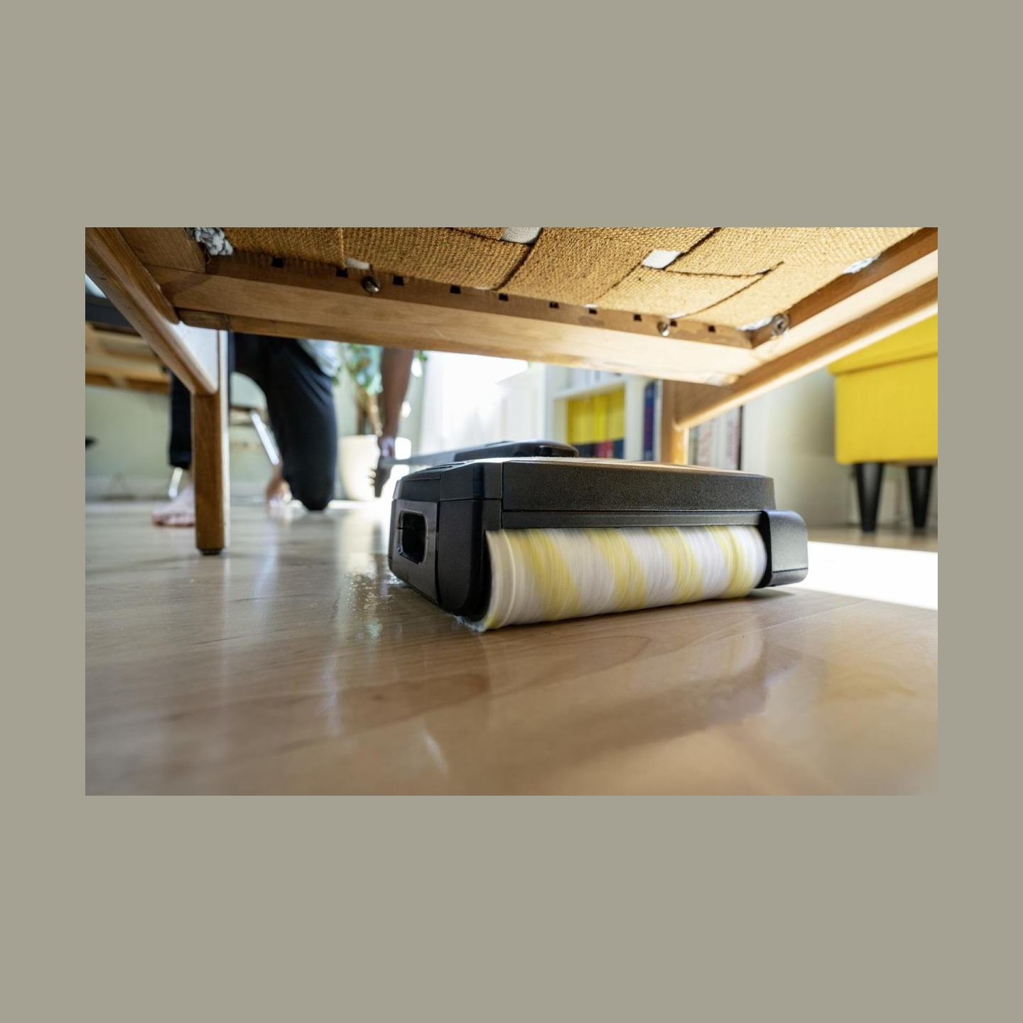 Karcher Vacuum Cleaner|KARCHER|dry&wet|Electric broom|Grey/White/Black|Bagless|Battery| 2.3 kg|1.056-200.0
