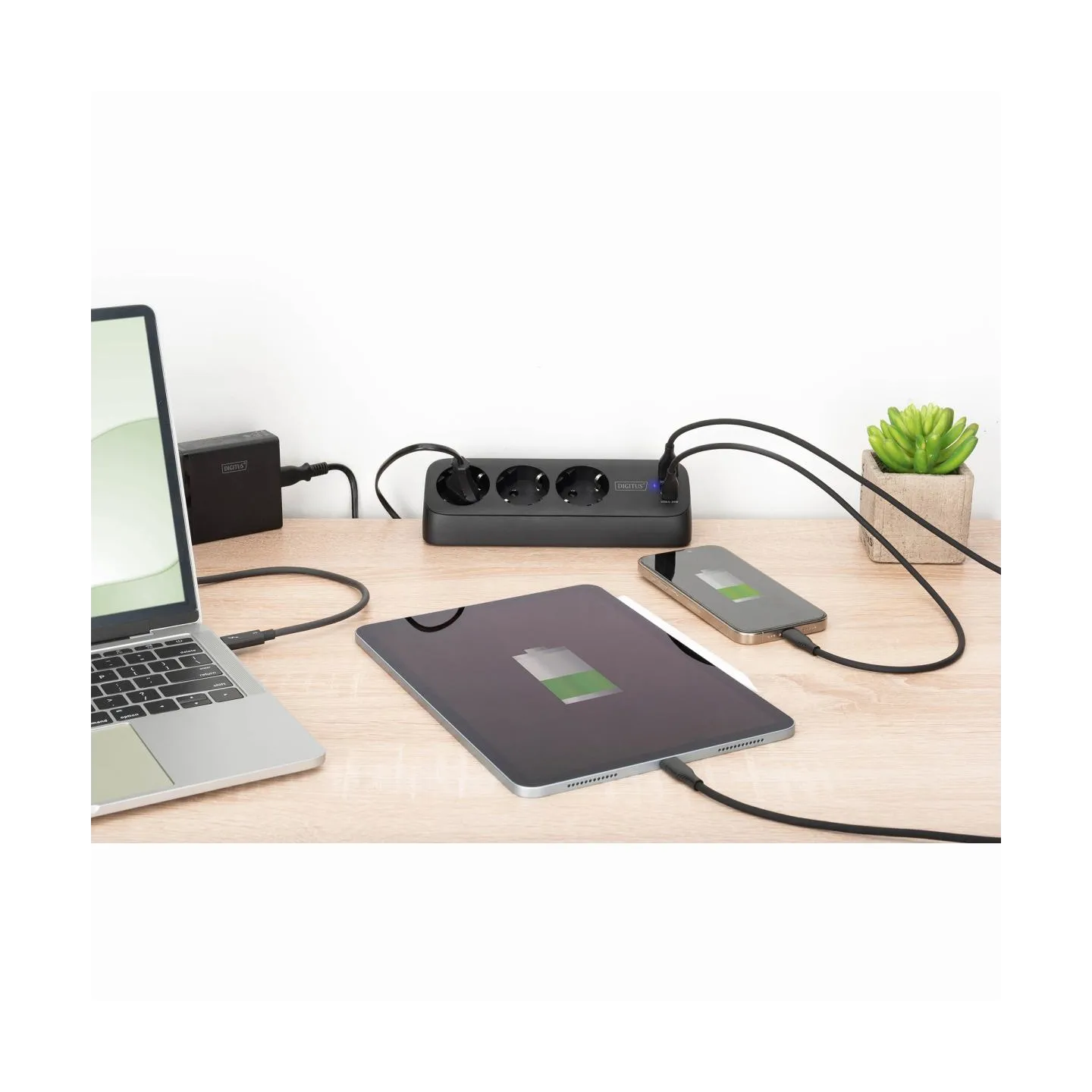 Digitus 3-way office socket strip with 2x USB-A and 1x USB-C connections | DA-70625