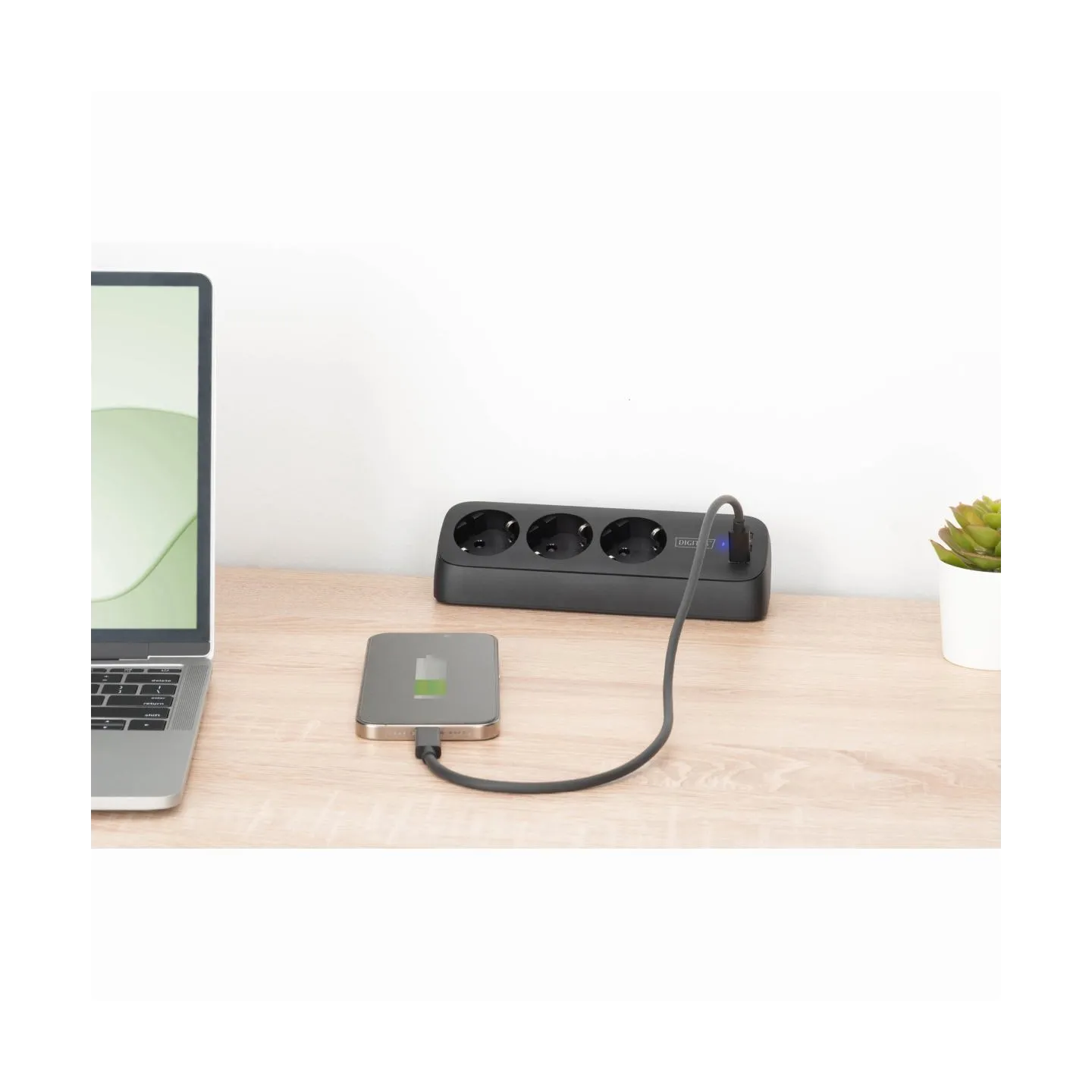Digitus 3-way office socket strip with 2x USB-A and 1x USB-C connections | DA-70625