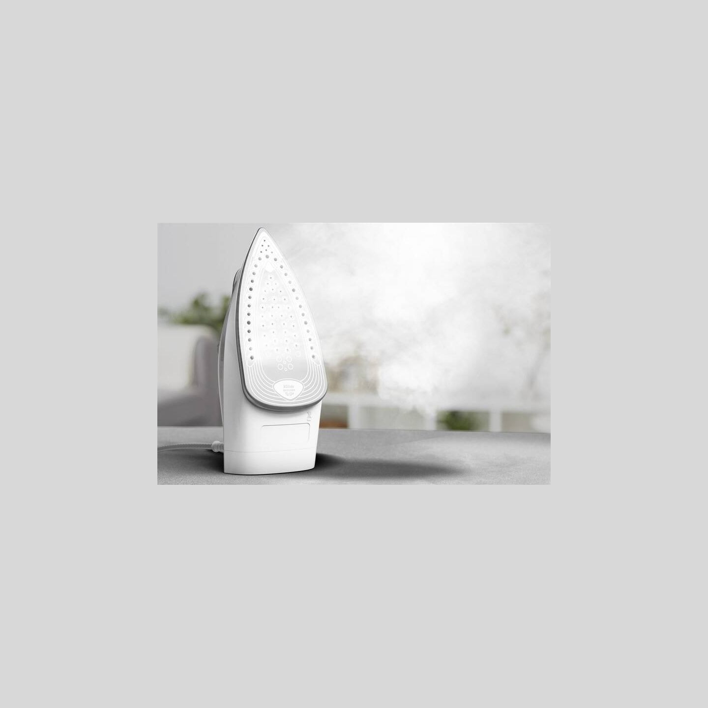 Tefal Express Steam Iron | FV2863E1 | Steam Iron | 2500 W | Water tank capacity 270 ml | Continuous steam 30 g/min | Steam boost