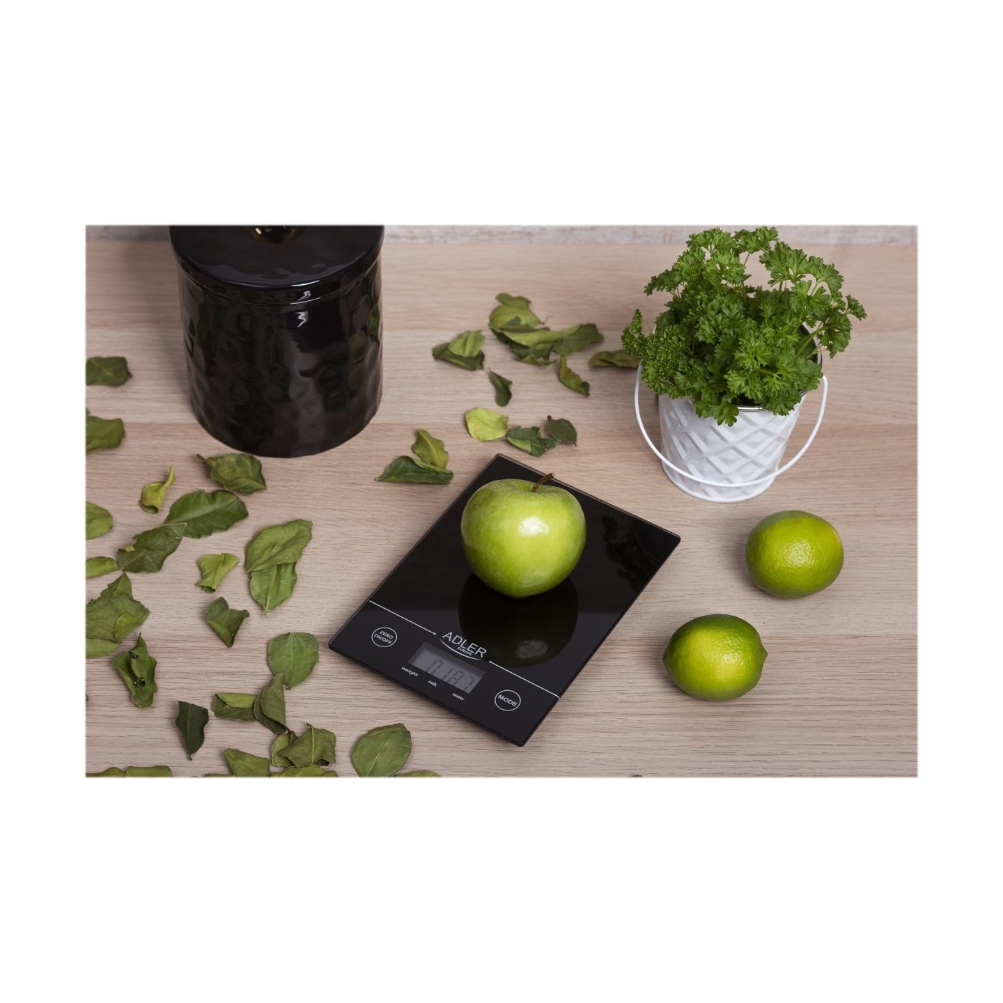 Adler | Kitchen scales | Adler AD 3138 | Maximum weight (capacity) 5 kg | Graduation 1 g | Display type LCD | Black