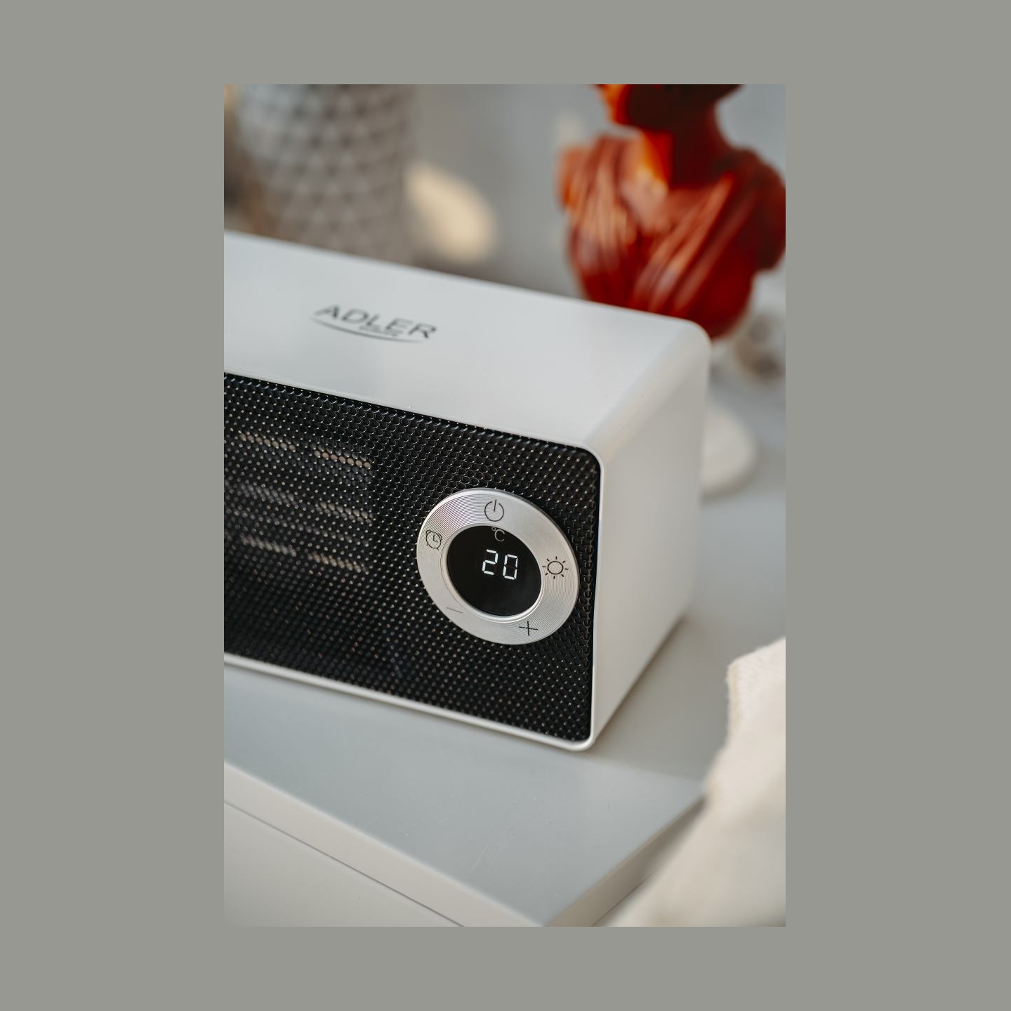 Adler | AD 7746 | Ceramic fan heater | 1000 W | Number of power levels 2 | White