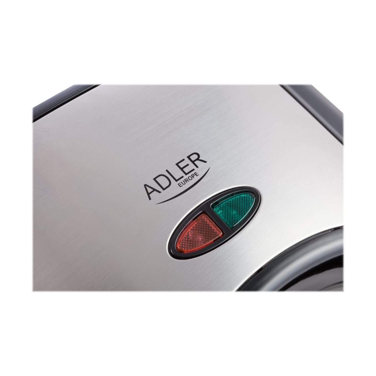 Adler | Sandwich maker | AD 3015 | 750  W | Number of plates 1 | Number of pastry 2 | Black