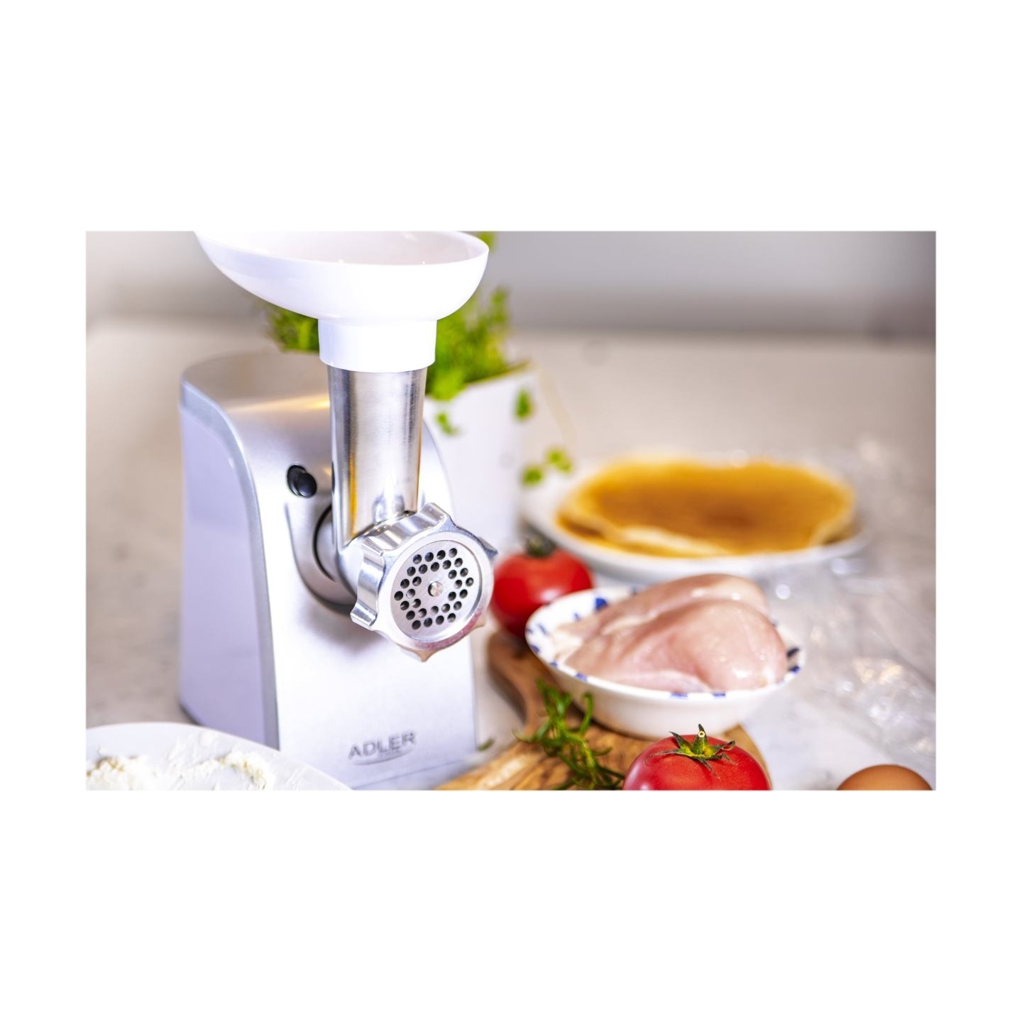 Adler | Meat mincer | AD 4808 | White | 350 W