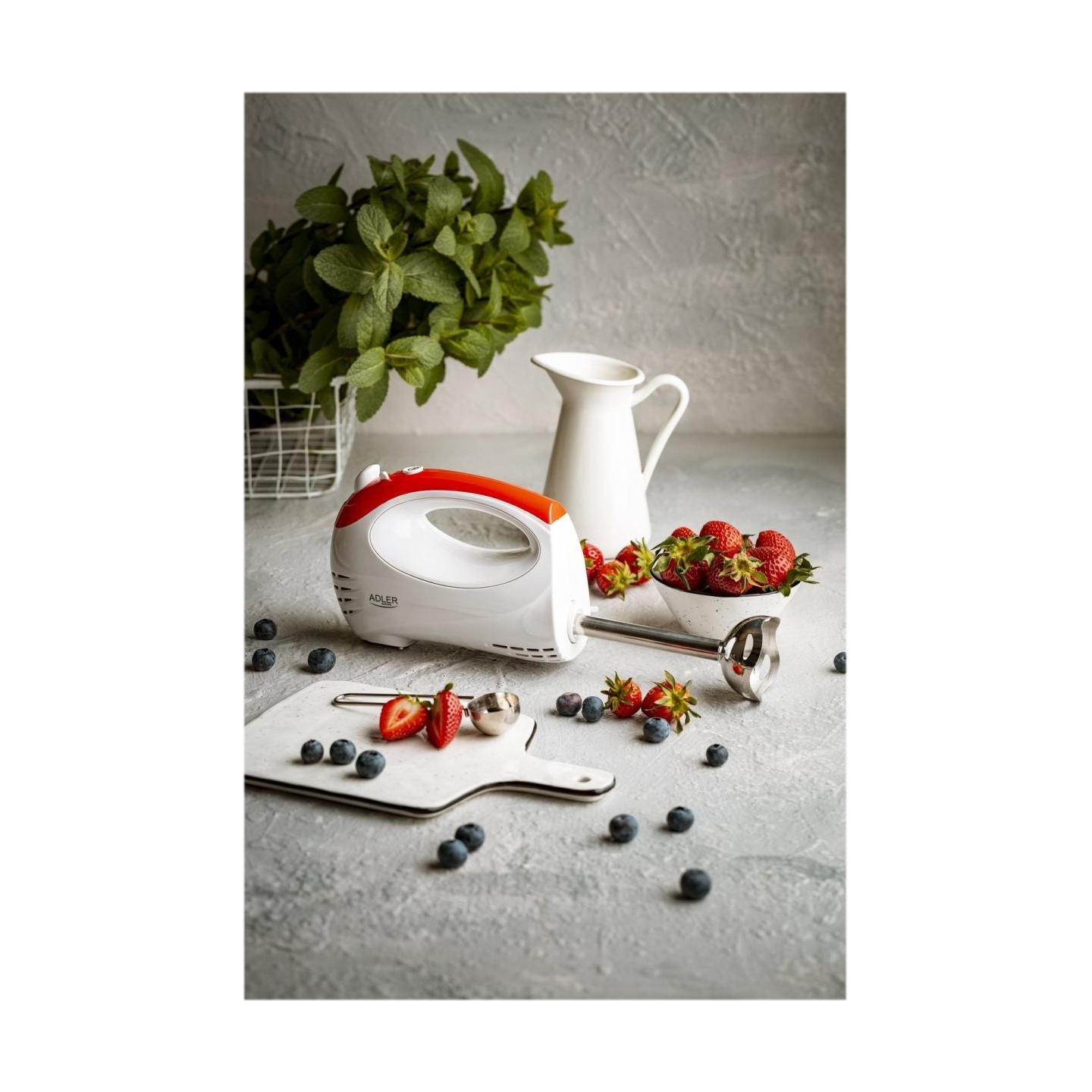 Adler | Mixer | AD 4212 | Hand Mixer | 300 W | Number of speeds 5 | Turbo mode | White