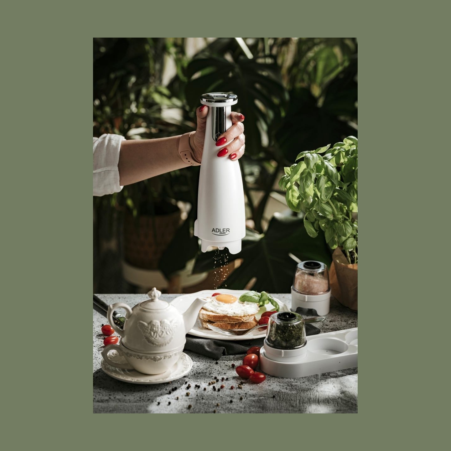 Adler | Electric Salt and pepper grinder | AD 4449w | Housing material ABS plastic | 7 W | Lithium | Matte White