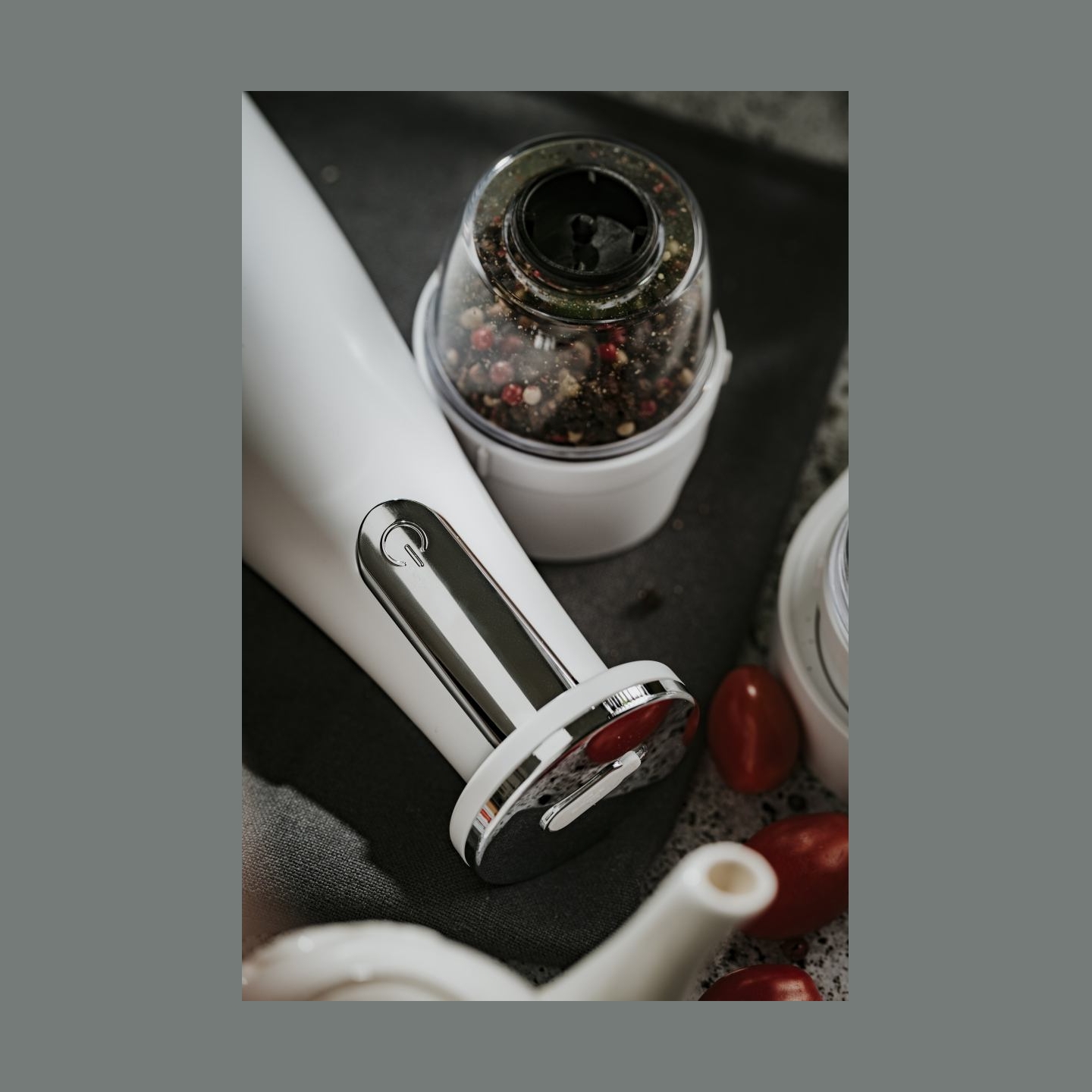 Adler | Electric Salt and pepper grinder | AD 4449w | Housing material ABS plastic | 7 W | Lithium | Matte White