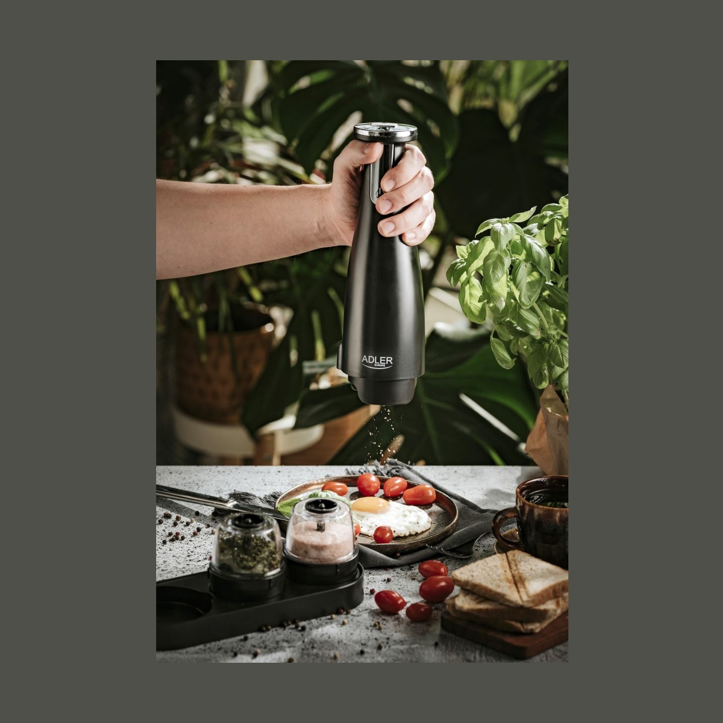 Adler | Electric Salt and pepper grinder | AD 4449b | Housing material ABS plastic | 7 W | Lithium | Matte Black