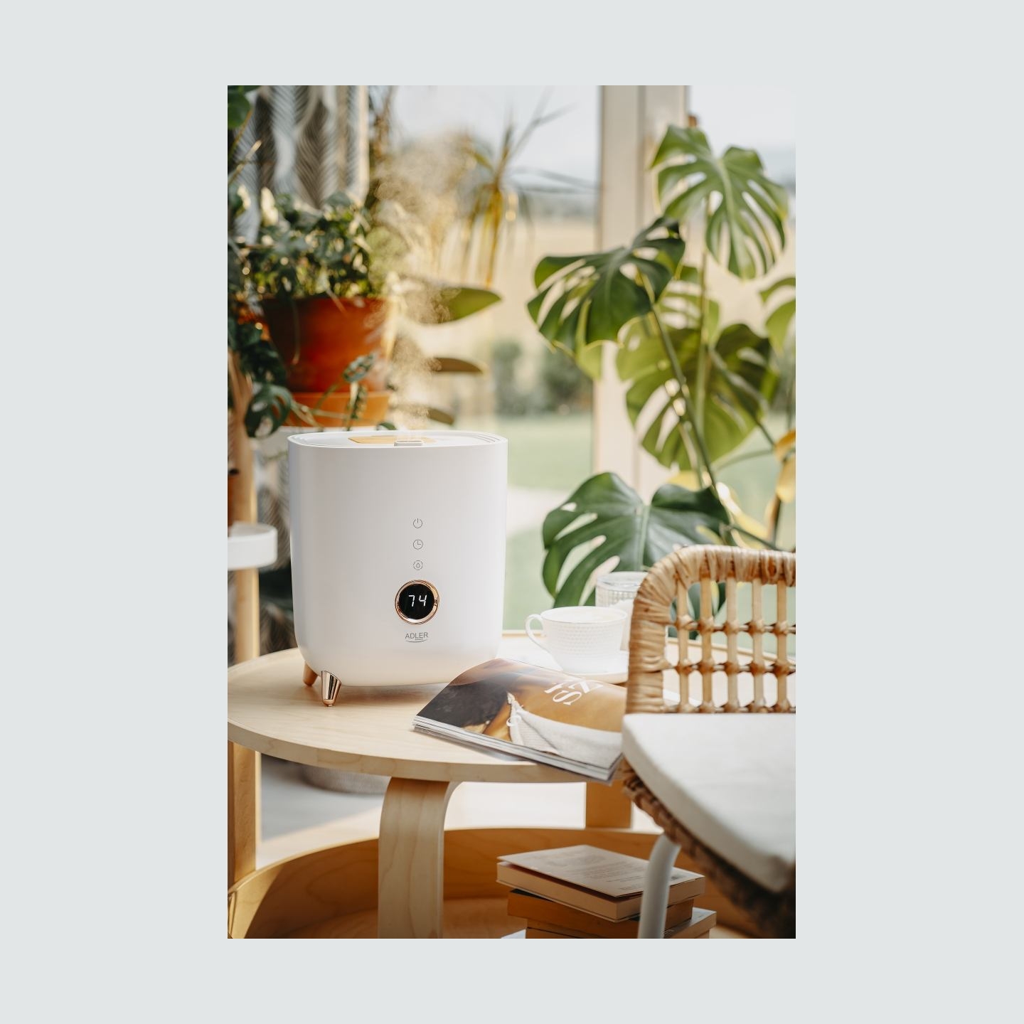 Adler | AD 7972 | Humidifier | 23 W | Water tank capacity 4 L | Suitable for rooms up to 35 m² | Ultrasonic | Humidification cap