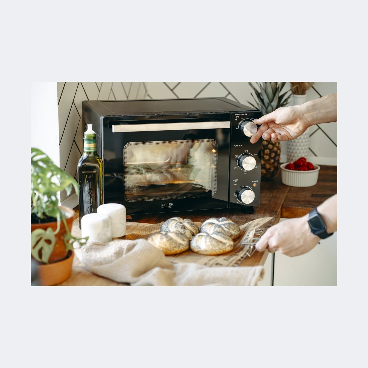 Adler Electric Oven | AD 6024 | 22 L | 1300 W | Black