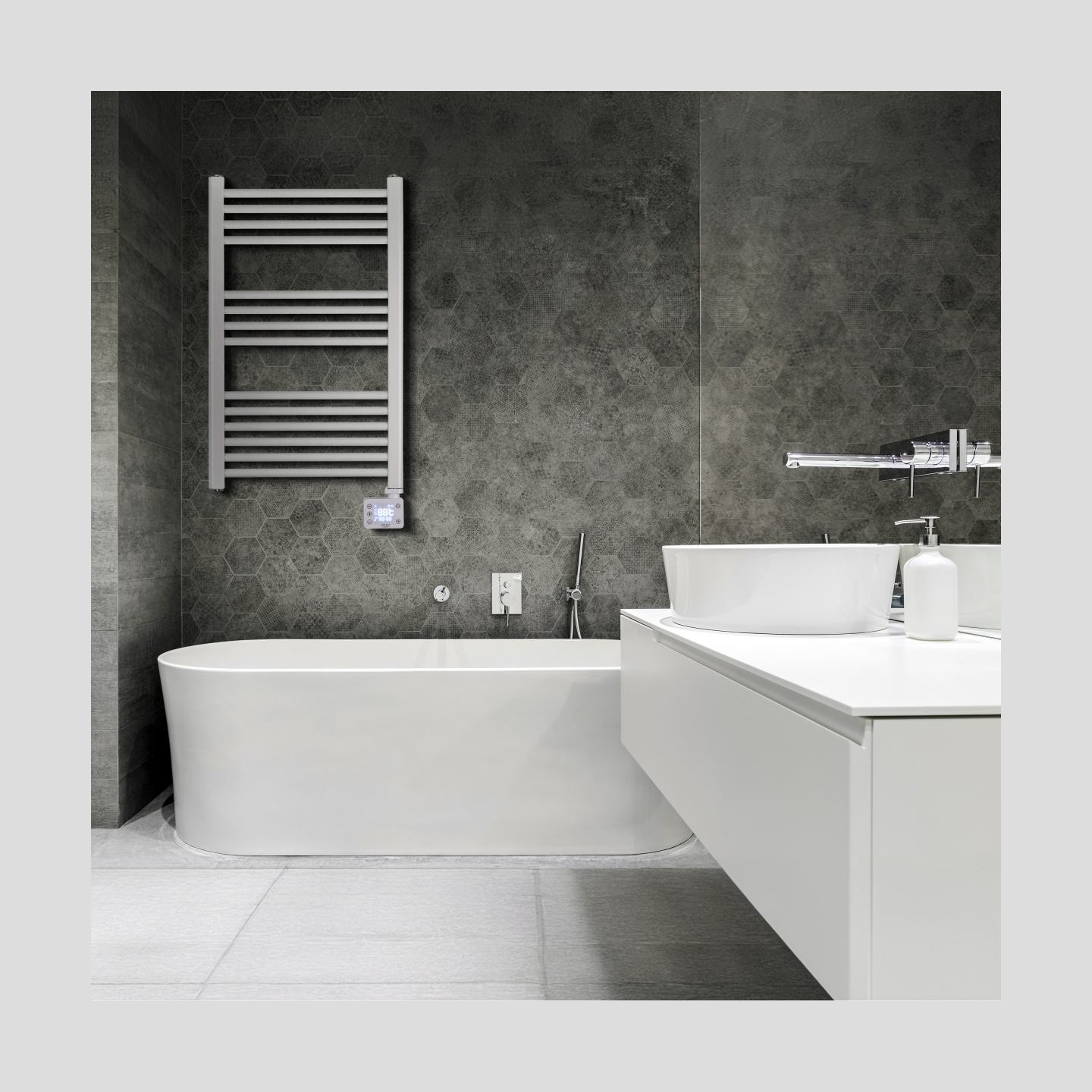 Adler LED Electric Bathroom Radiator | AD 7824 | Radiator | 600 W | White | IP24
