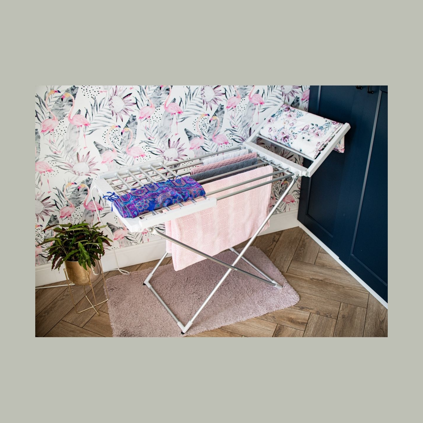 Adler | Foldable electric clothes drying rack | AD 7821 | 220 W | Silver/White