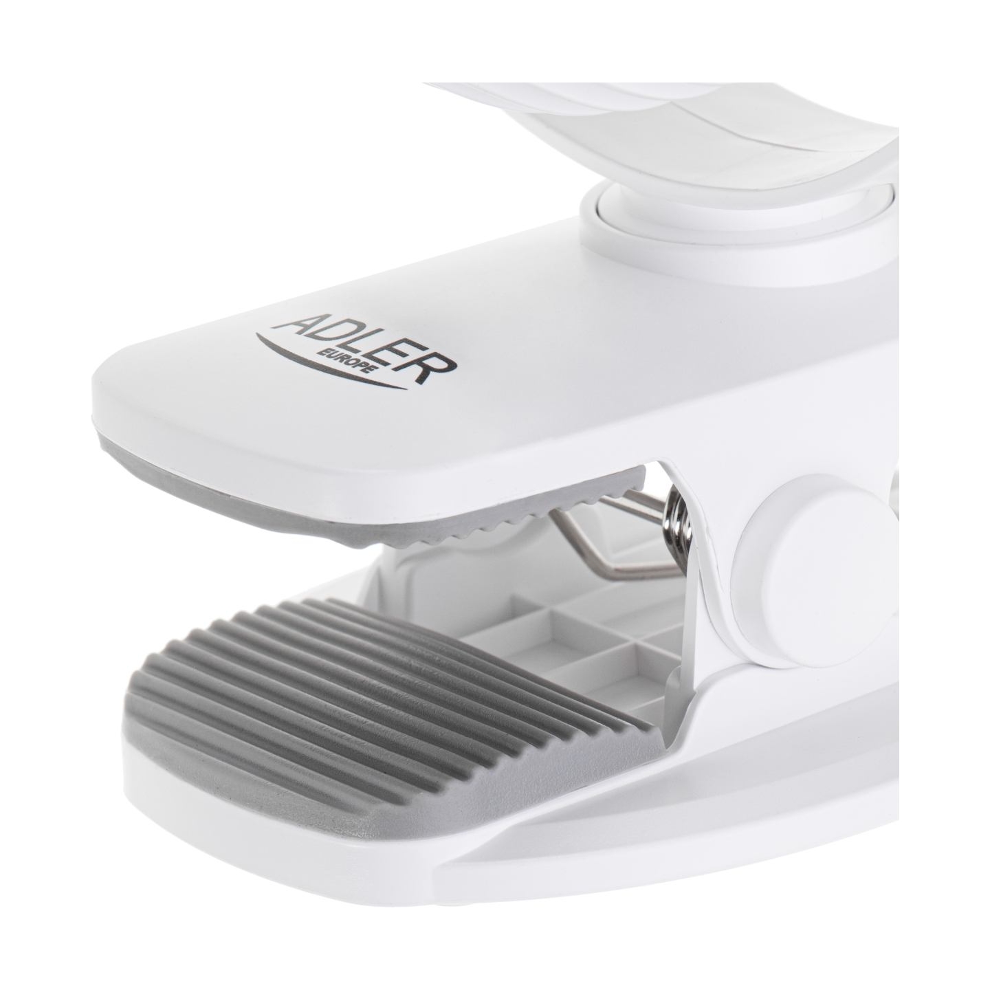 Adler Rechargeable fan with clip | AD 7335 | Table Fan | 6 W | Diameter 12.7 cm | Number of speeds 3 | Oscillation | White