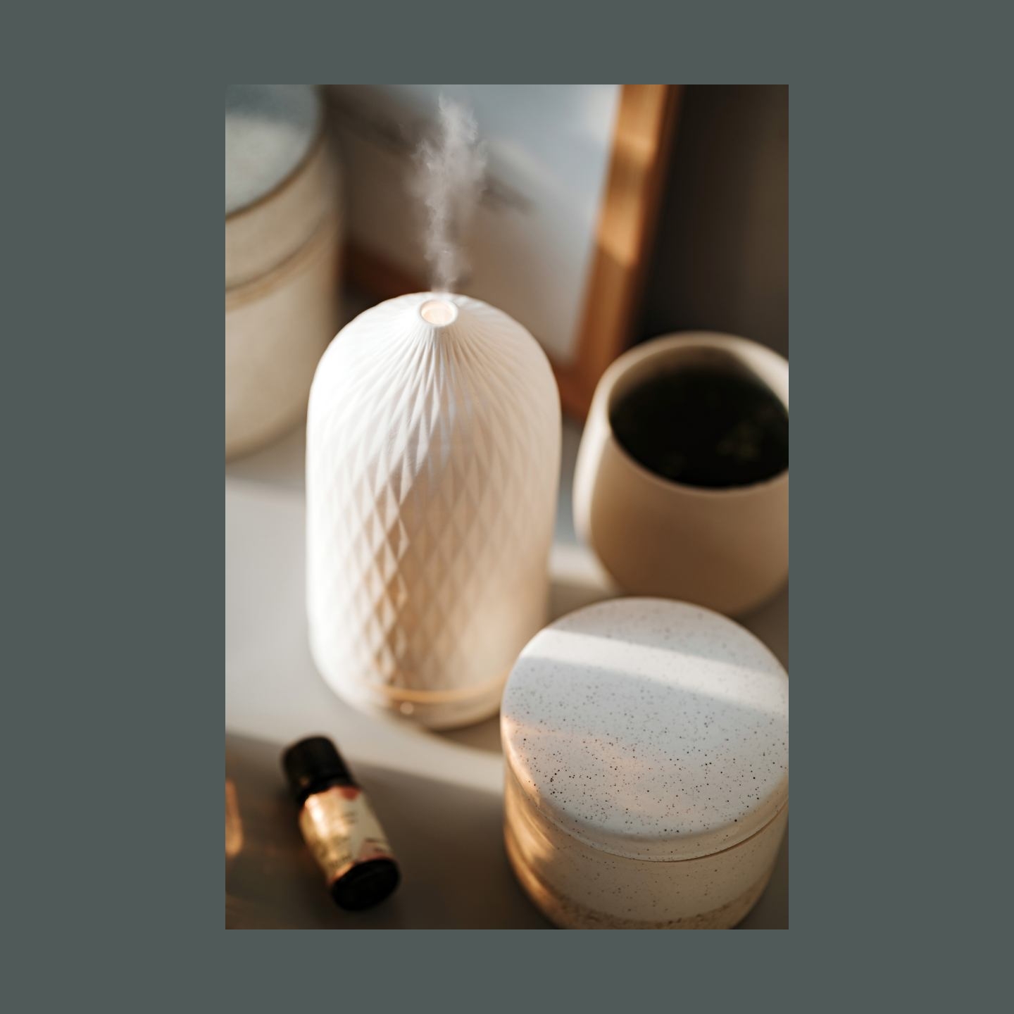 Camry | Ultrasonic aroma diffuser 3in1 | CR 7970 | Ultrasonic | Suitable for rooms up to 25 m² | White