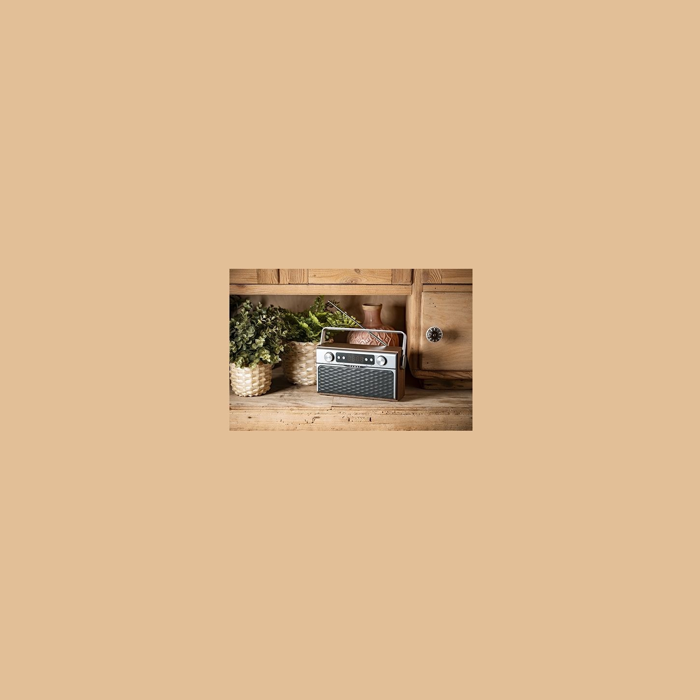 Camry | Bluetooth Radio | CR 1183 | 16 W | AUX in | Wooden