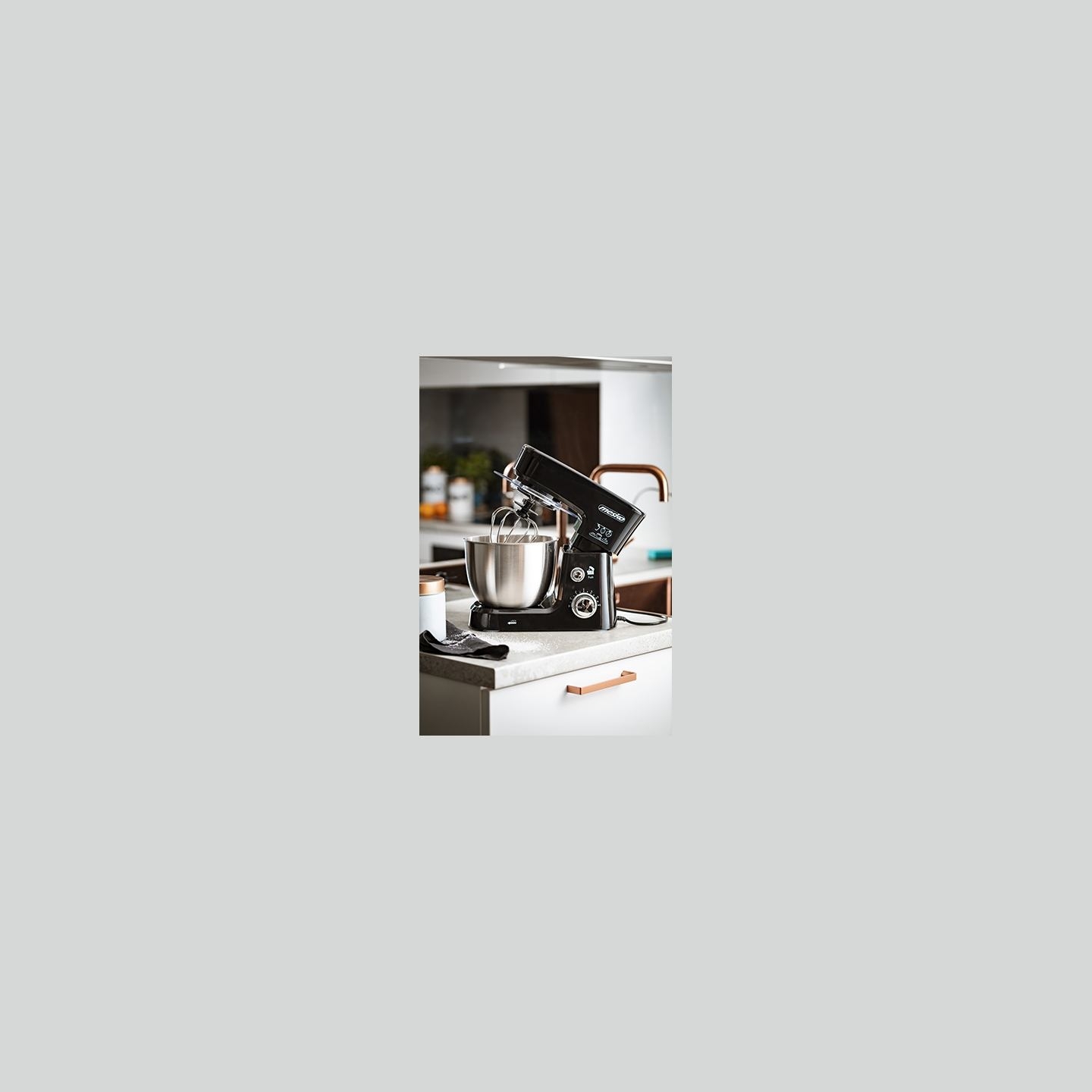 Mesko | MS 4217 | 1200 W | Number of speeds 6 | Bowl capacity 3.5 L | Stainless steel/Black