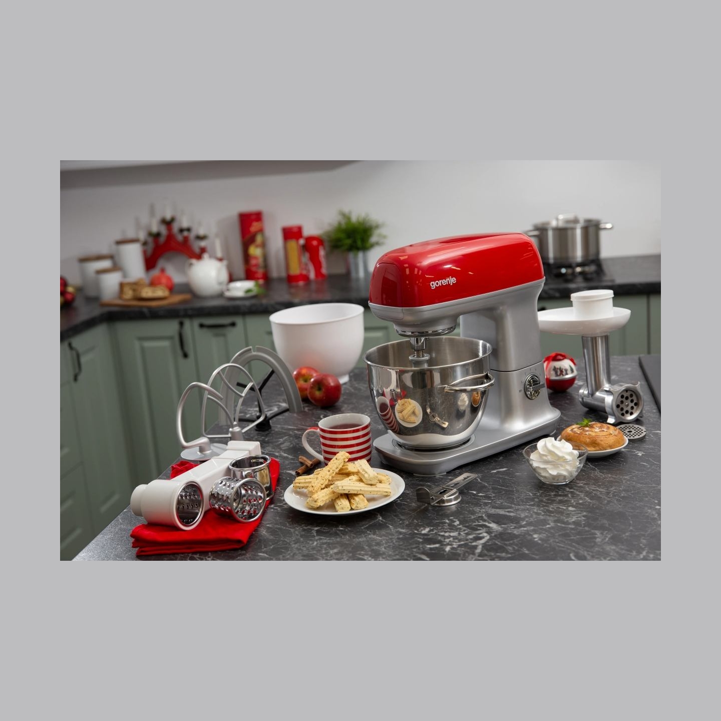 Gorenje | Kitchen machine | MMC1000RLR | 1000 W | Number of speeds 7 | Bowl capacity 4.5 L | Meat mincer | Stainless Steel/Red